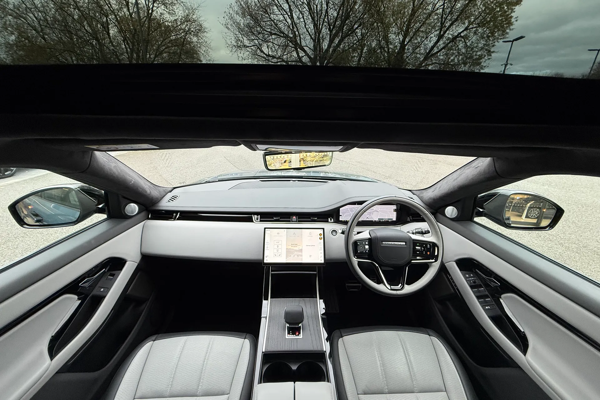 LAND ROVER RANGE ROVER EVOQUE thumbnail image number 3