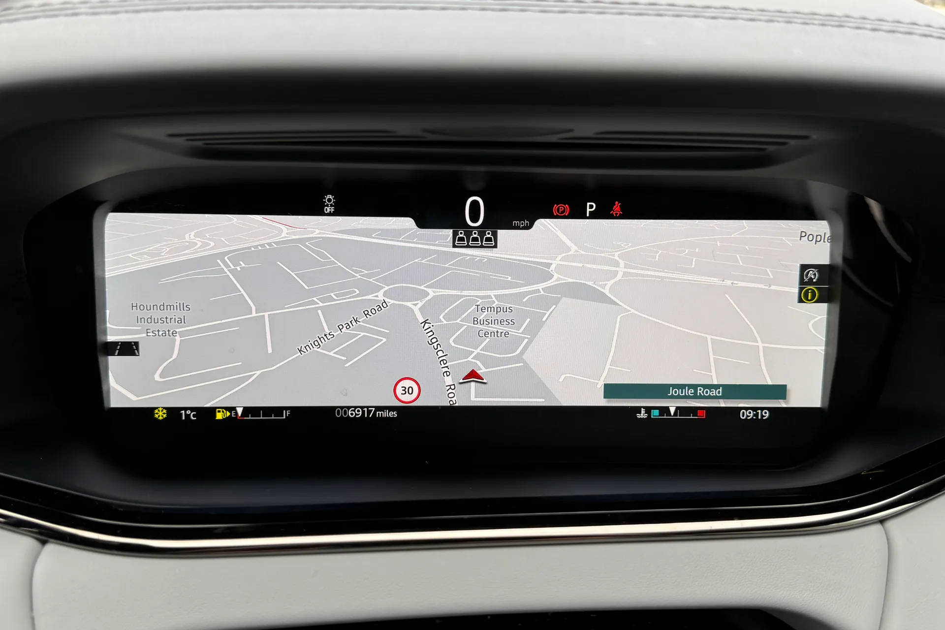 LAND ROVER RANGE ROVER EVOQUE thumbnail image number 21