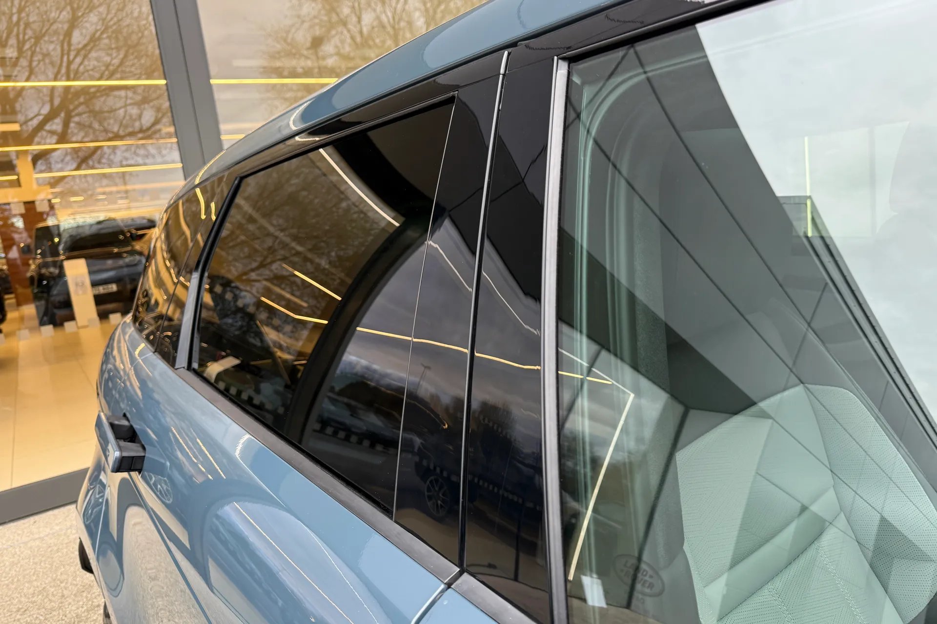 LAND ROVER RANGE ROVER EVOQUE thumbnail image number 22