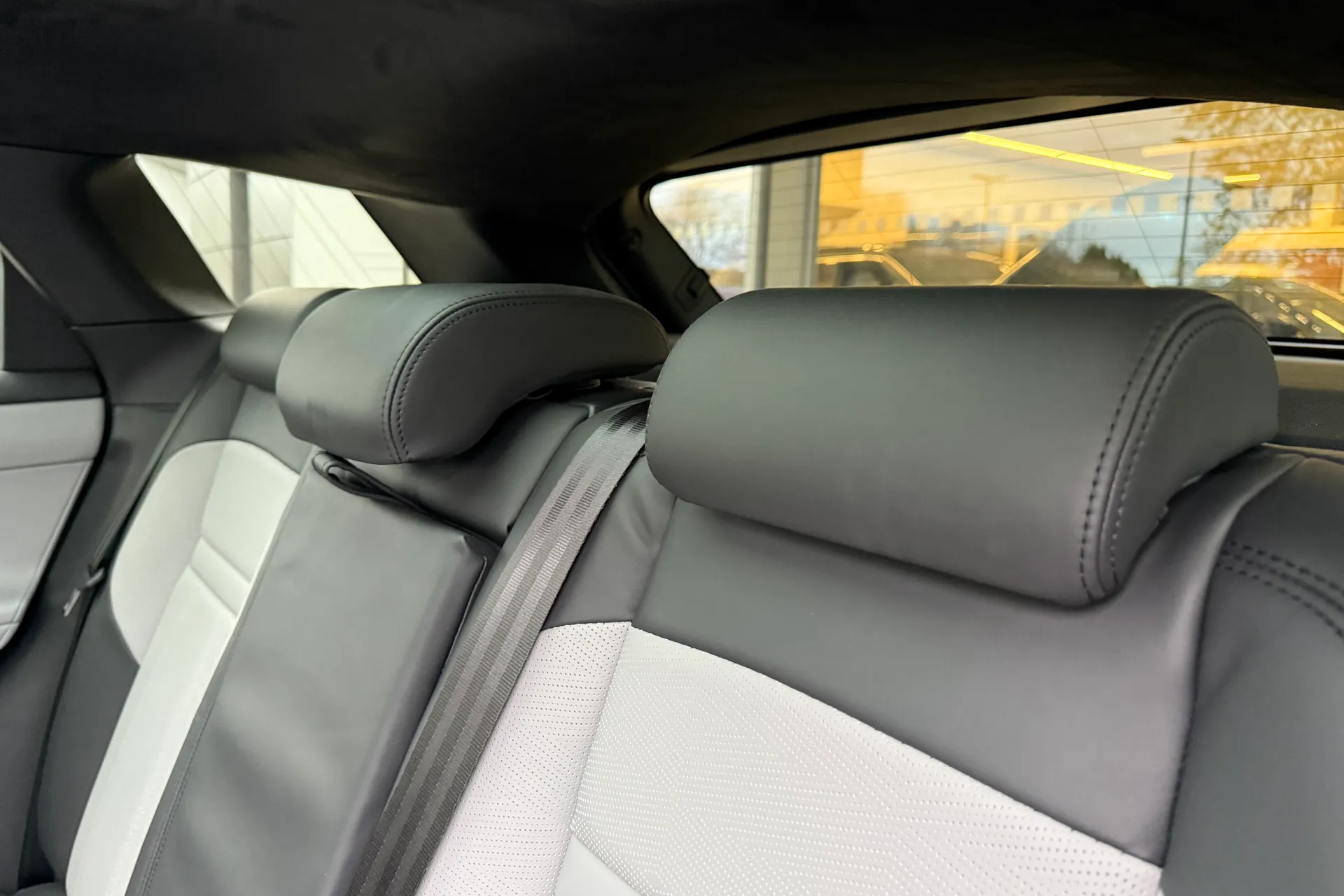 LAND ROVER RANGE ROVER EVOQUE thumbnail image number 48