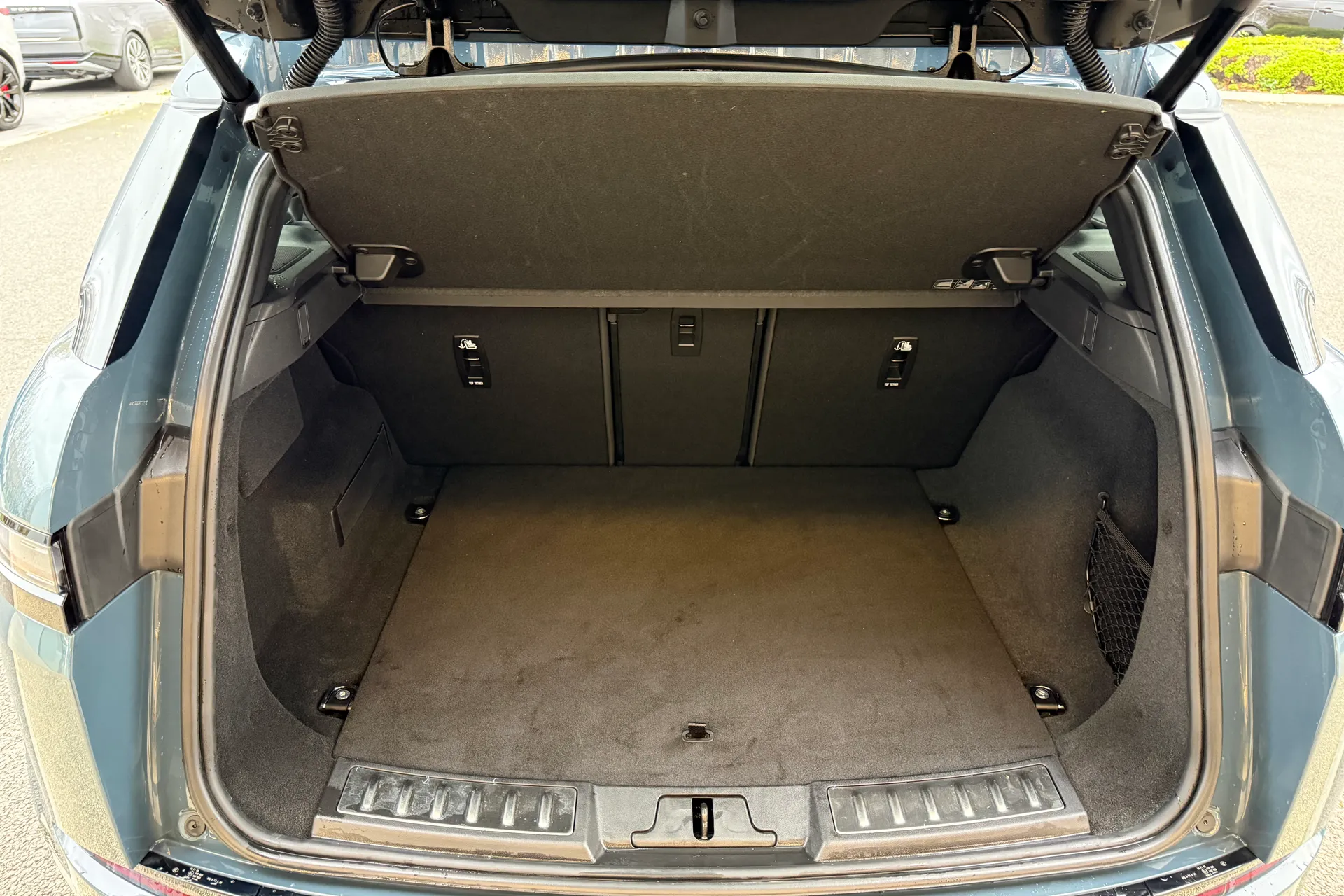 LAND ROVER RANGE ROVER EVOQUE thumbnail image number 38