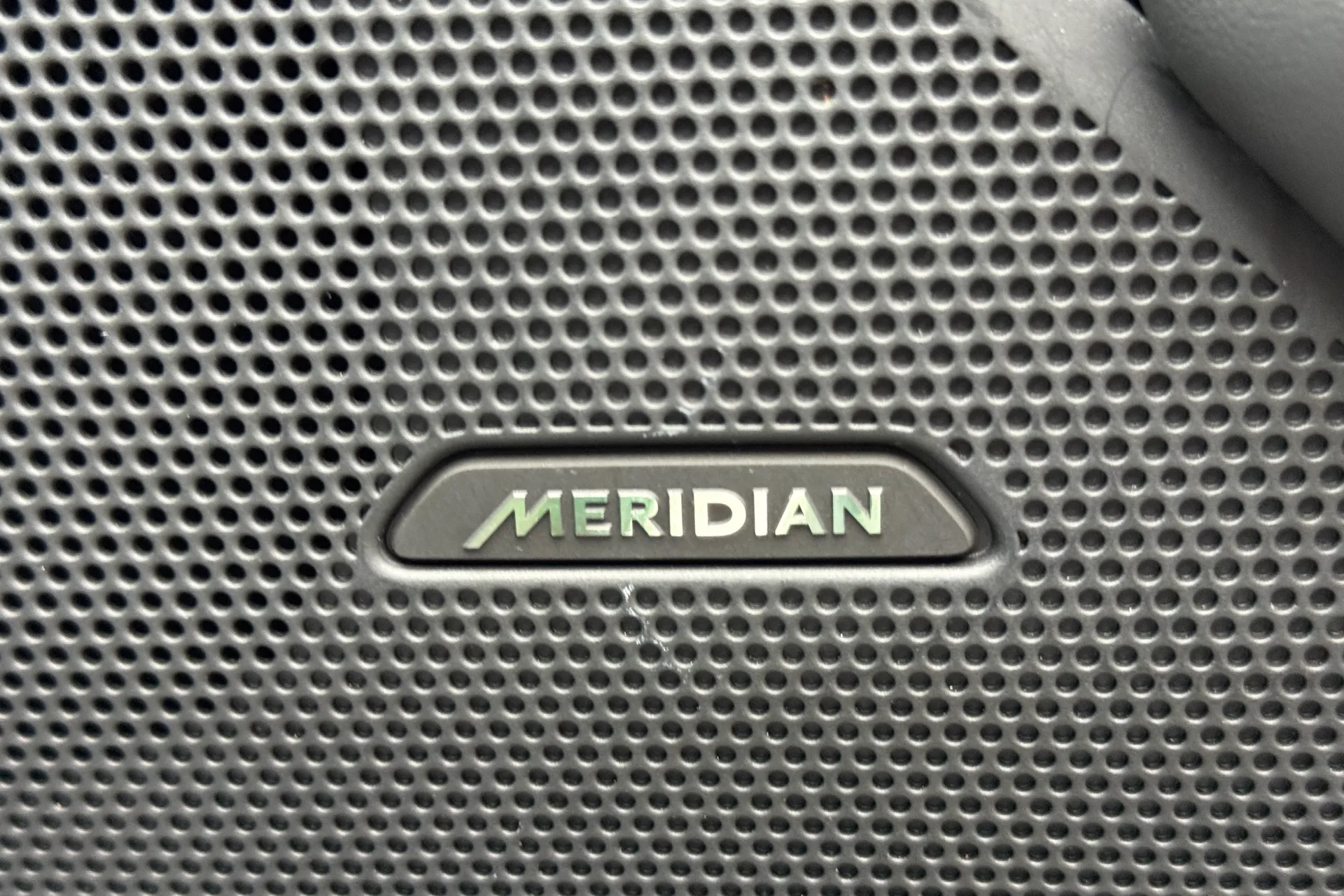 LAND ROVER RANGE ROVER VELAR thumbnail image number 19