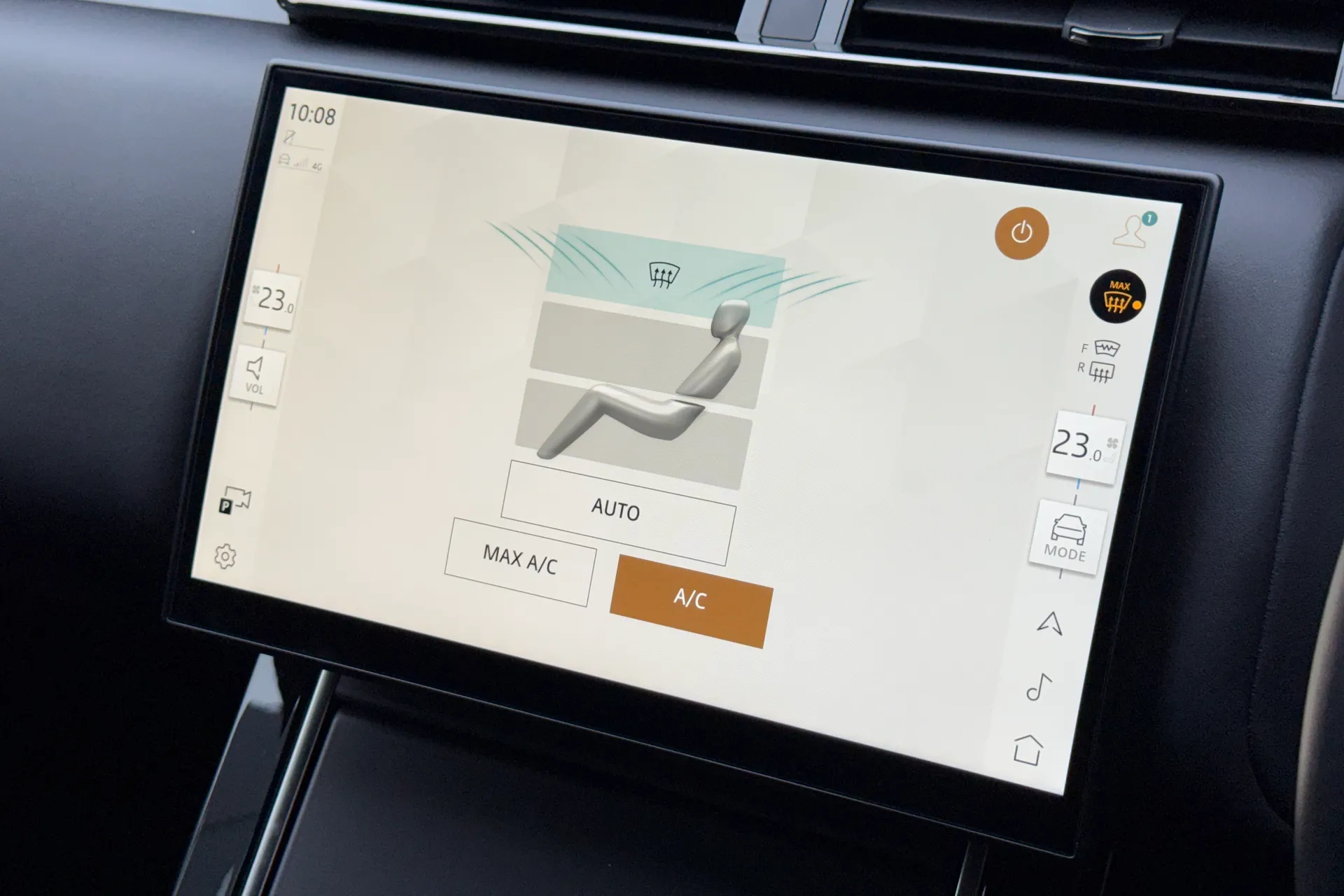 LAND ROVER RANGE ROVER VELAR thumbnail image number 16