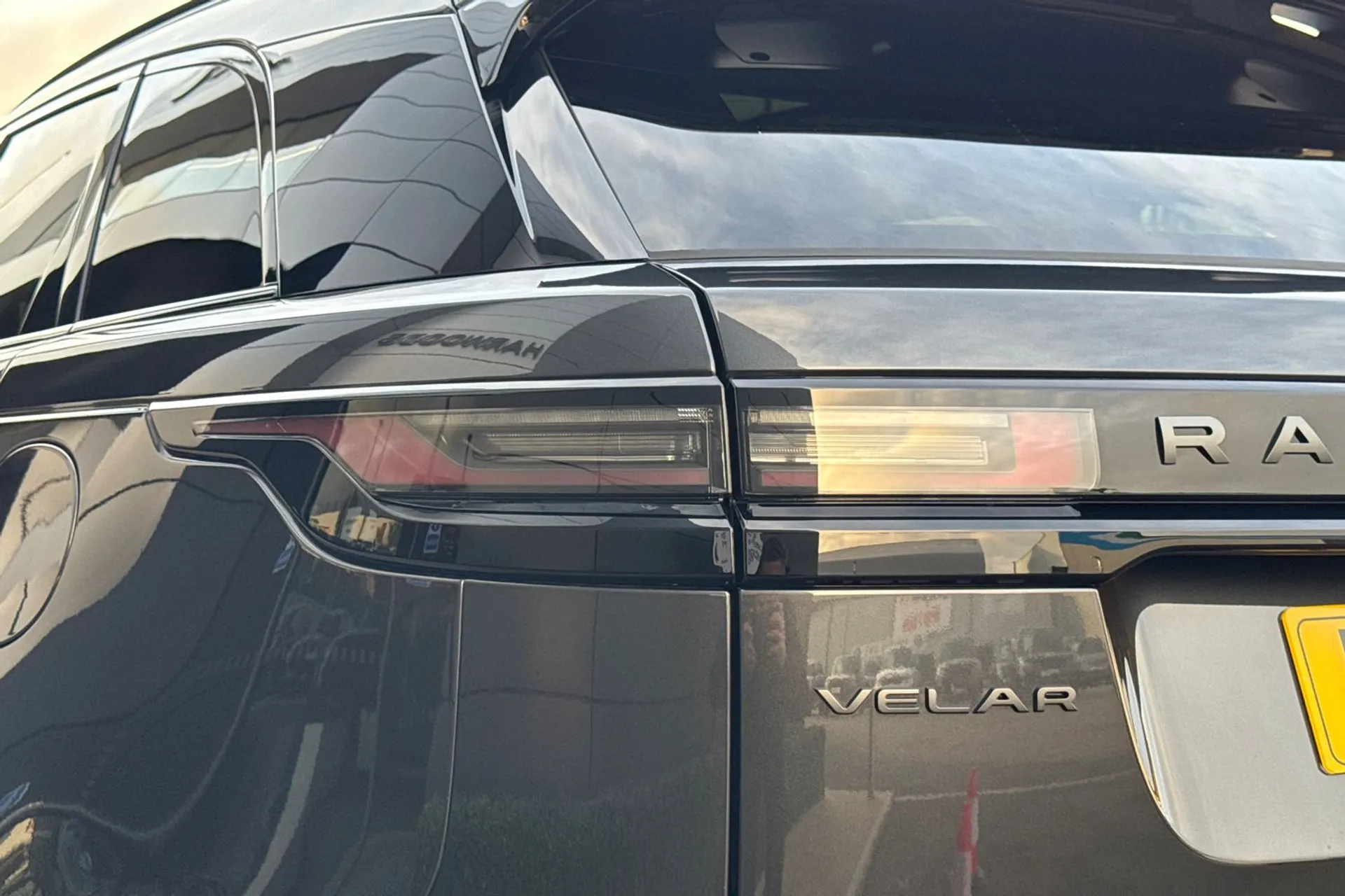 LAND ROVER RANGE ROVER VELAR thumbnail image number 43