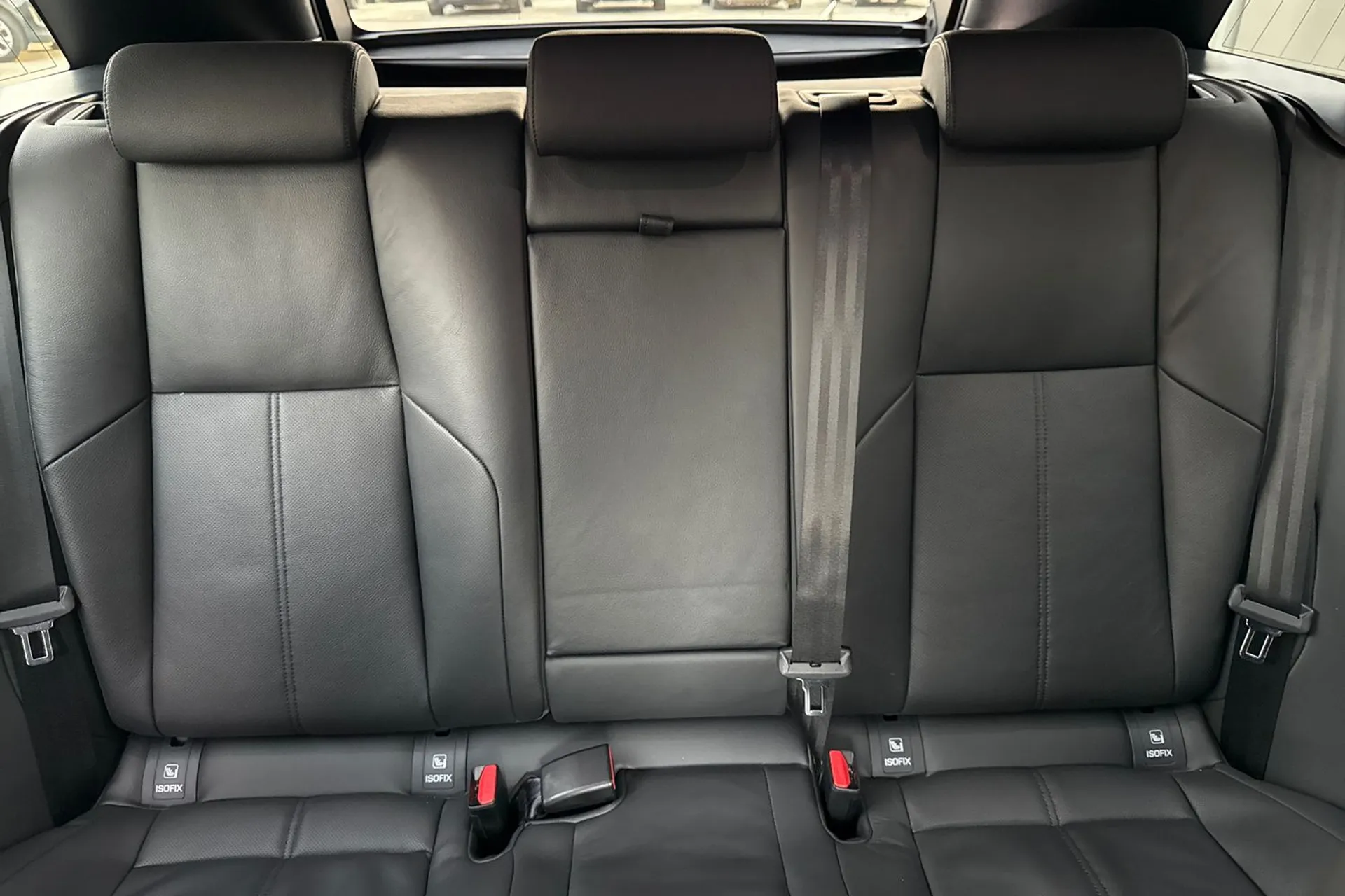 LAND ROVER RANGE ROVER VELAR thumbnail image number 40