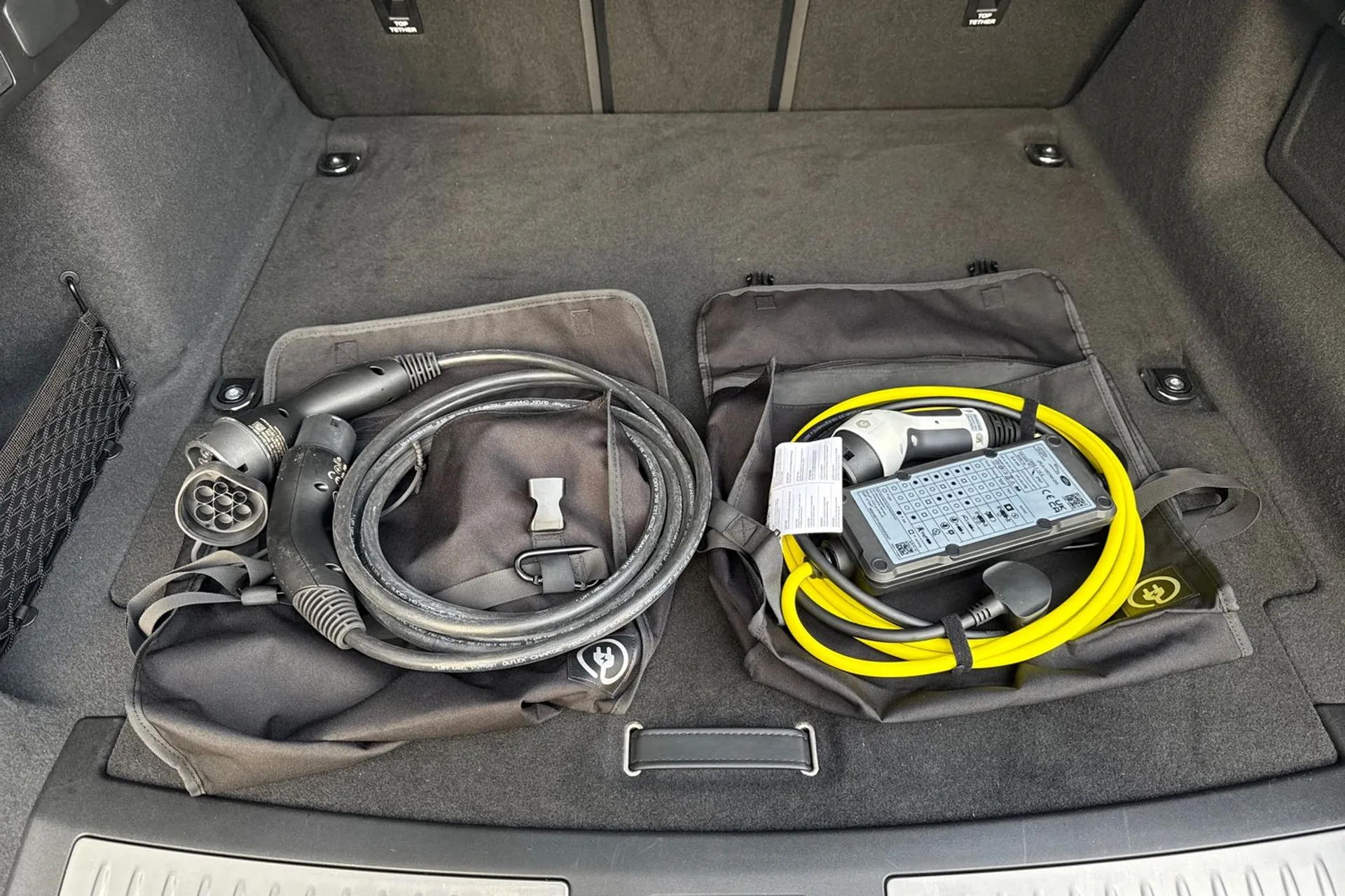 LAND ROVER RANGE ROVER VELAR thumbnail image number 47