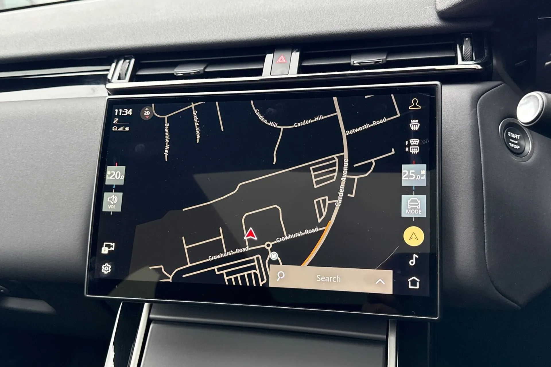 LAND ROVER RANGE ROVER VELAR thumbnail image number 6