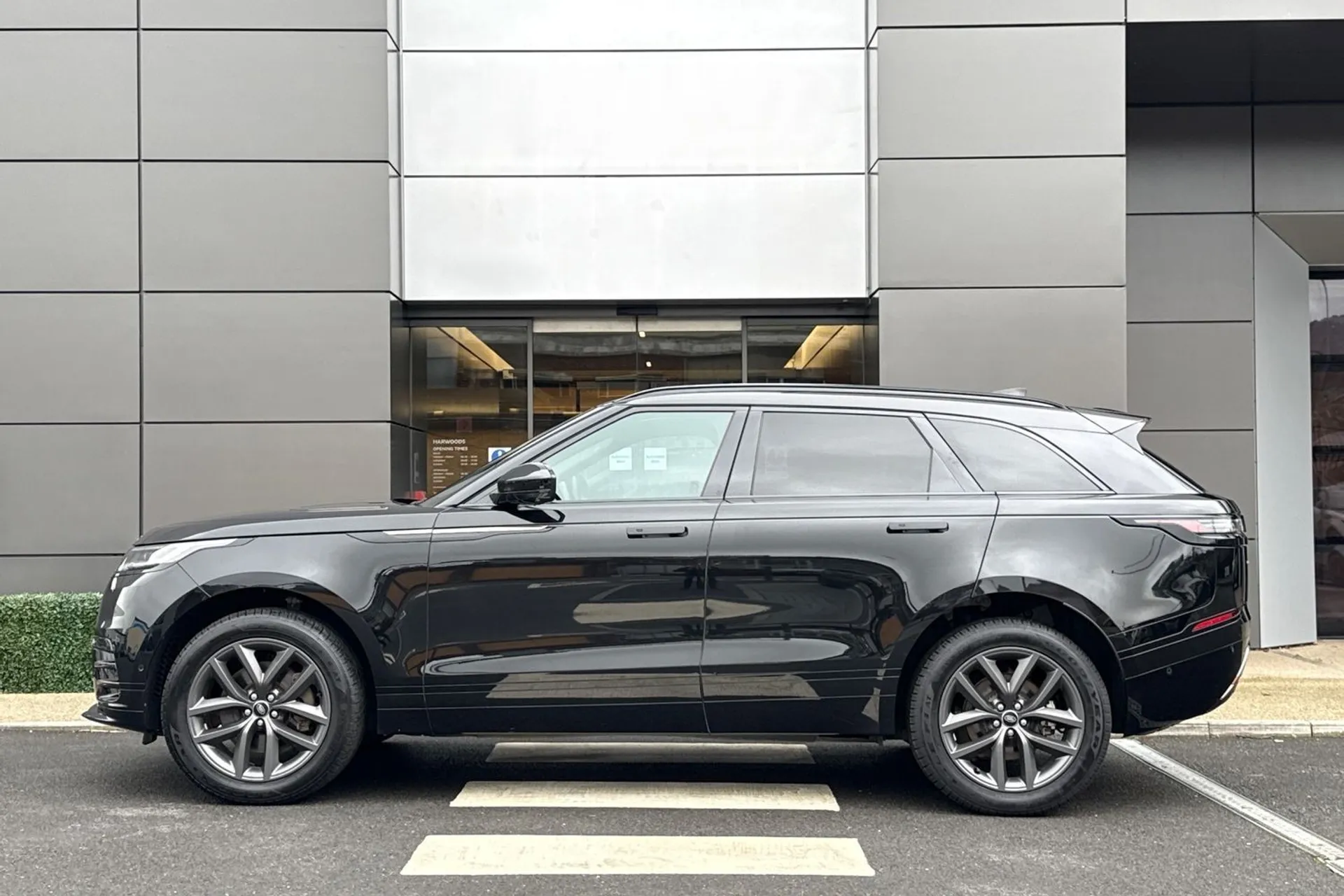 LAND ROVER RANGE ROVER VELAR thumbnail image number 7