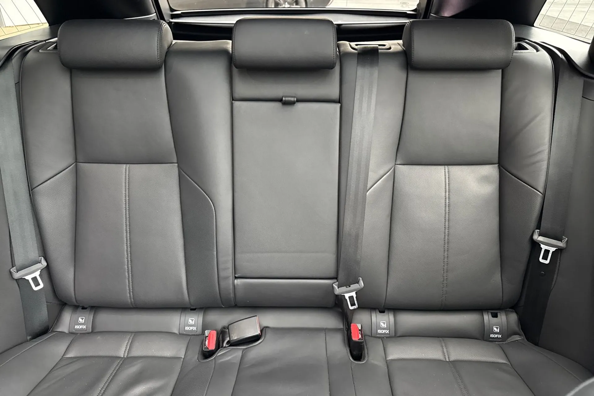 LAND ROVER RANGE ROVER VELAR thumbnail image number 46