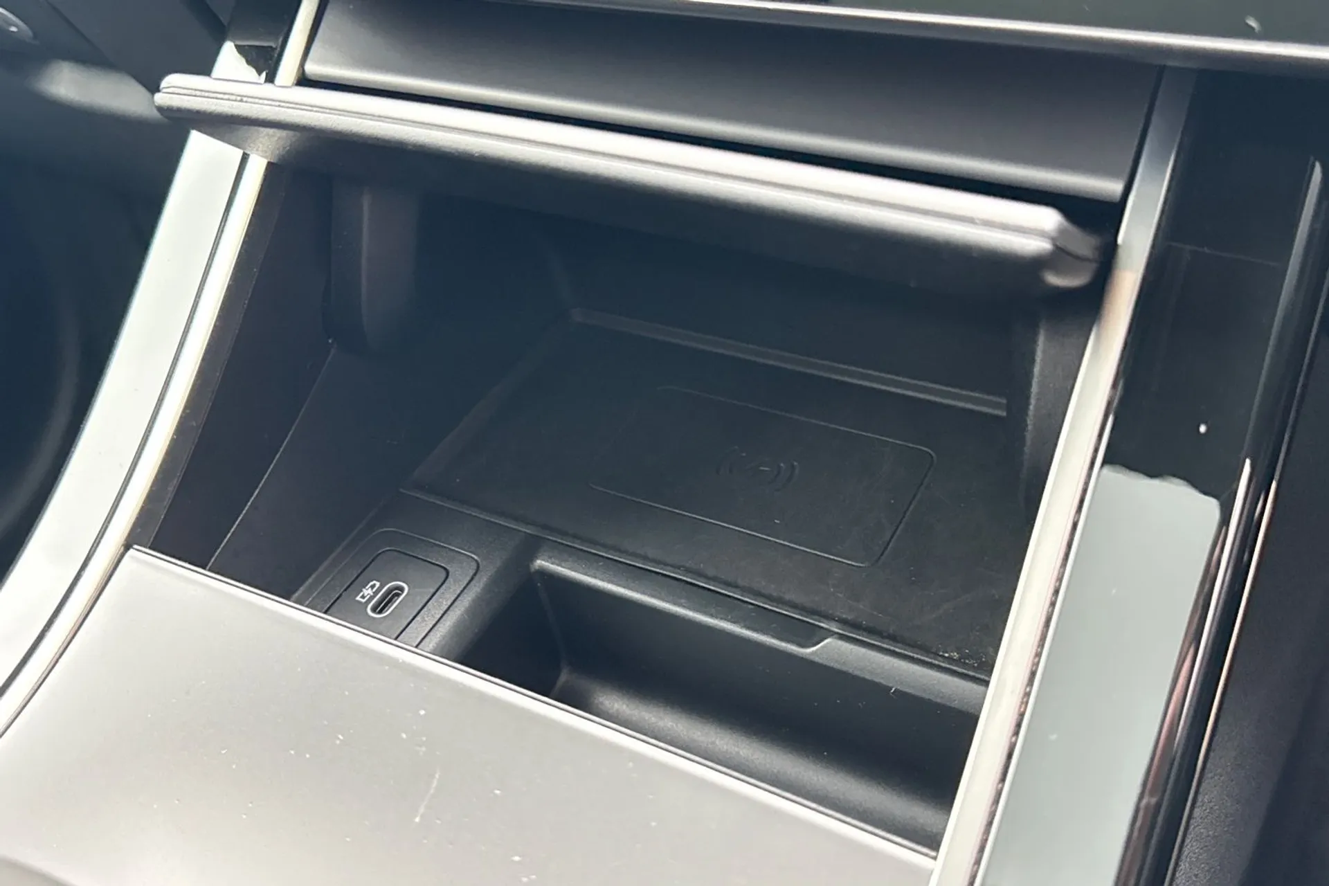 LAND ROVER RANGE ROVER VELAR thumbnail image number 58