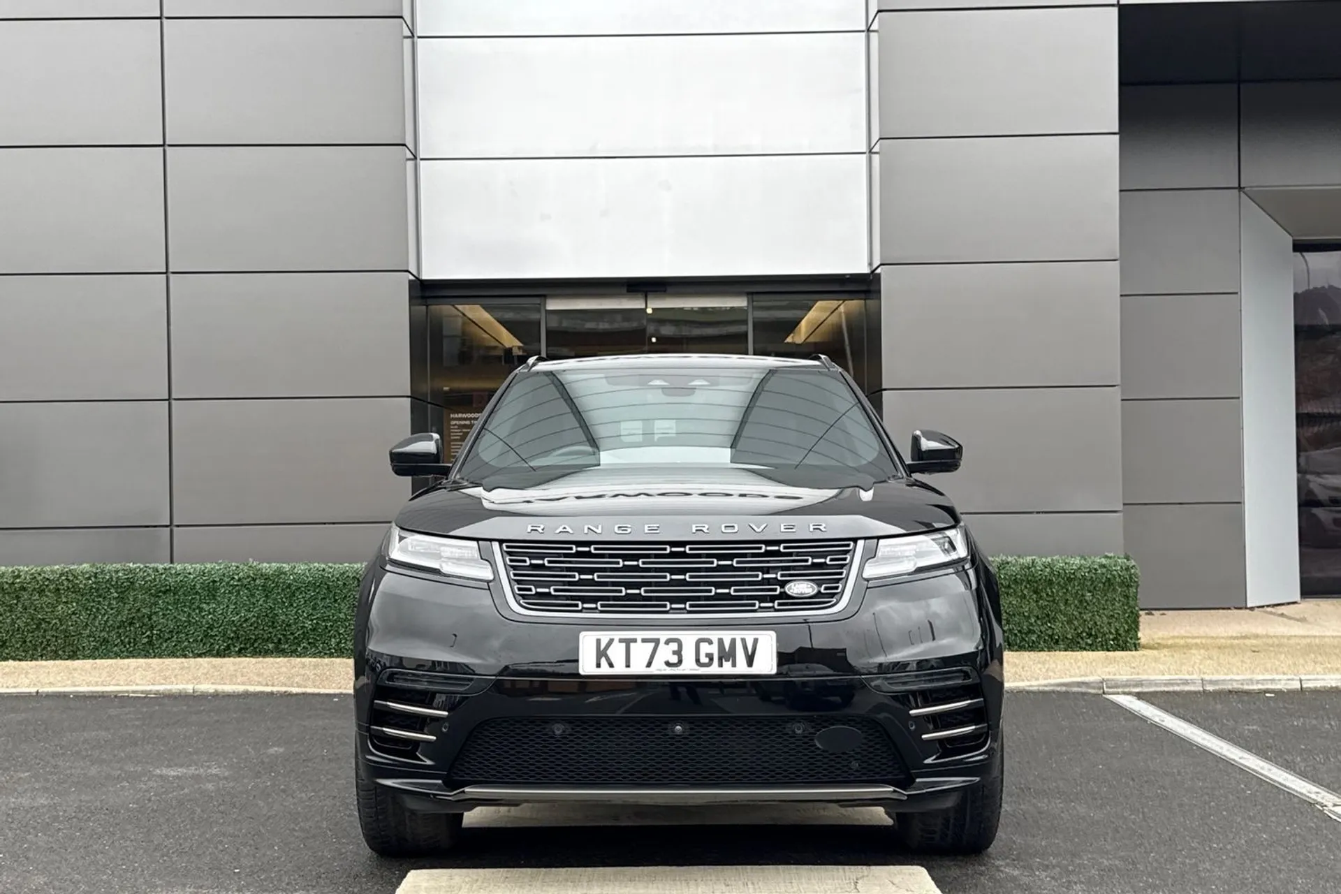 LAND ROVER RANGE ROVER VELAR thumbnail image number 11