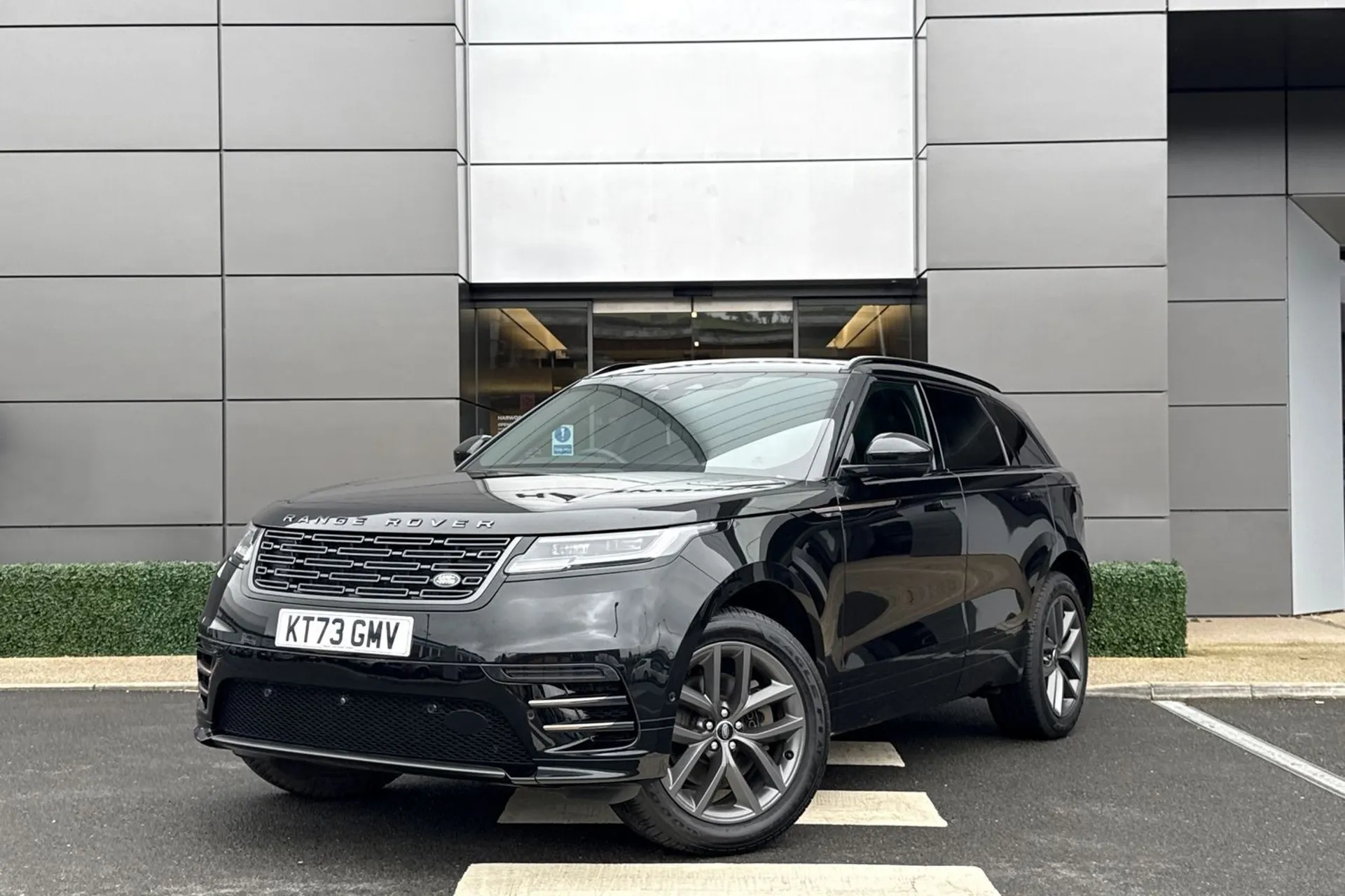 LAND ROVER RANGE ROVER VELAR thumbnail image number 8