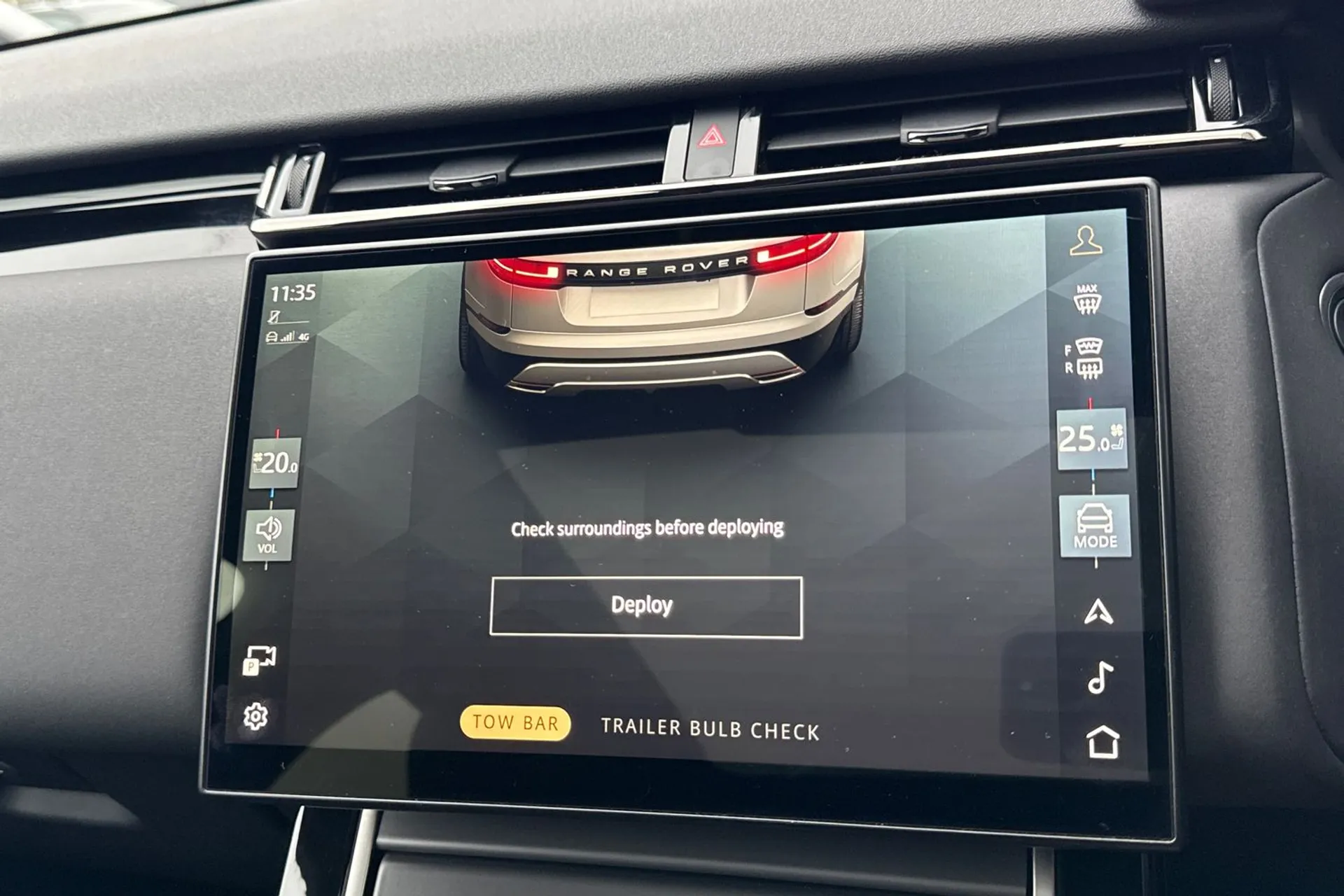 LAND ROVER RANGE ROVER VELAR thumbnail image number 14