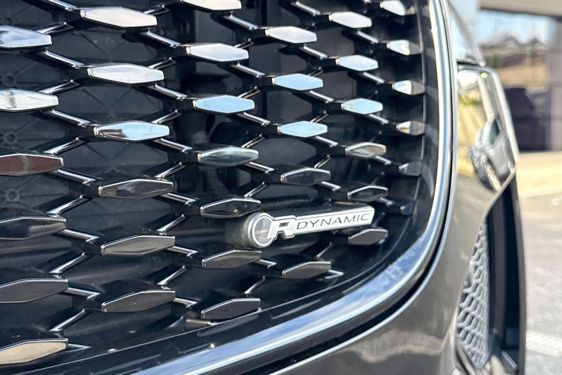 Jaguar F-PACE thumbnail image number 25