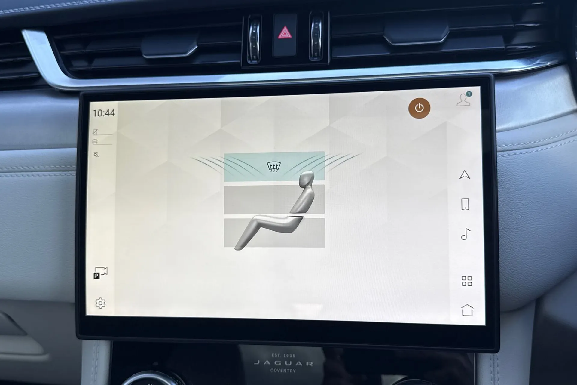 Jaguar F-PACE thumbnail image number 63