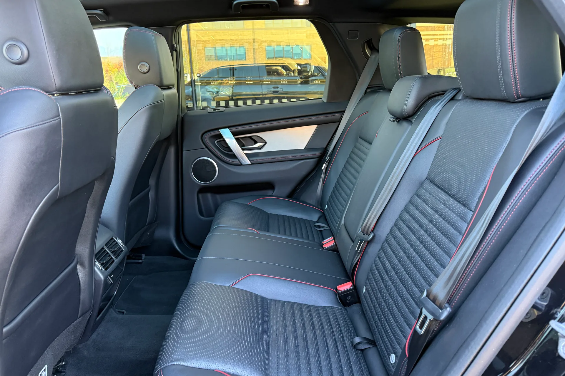 LAND ROVER DISCOVERY SPORT thumbnail image number 46