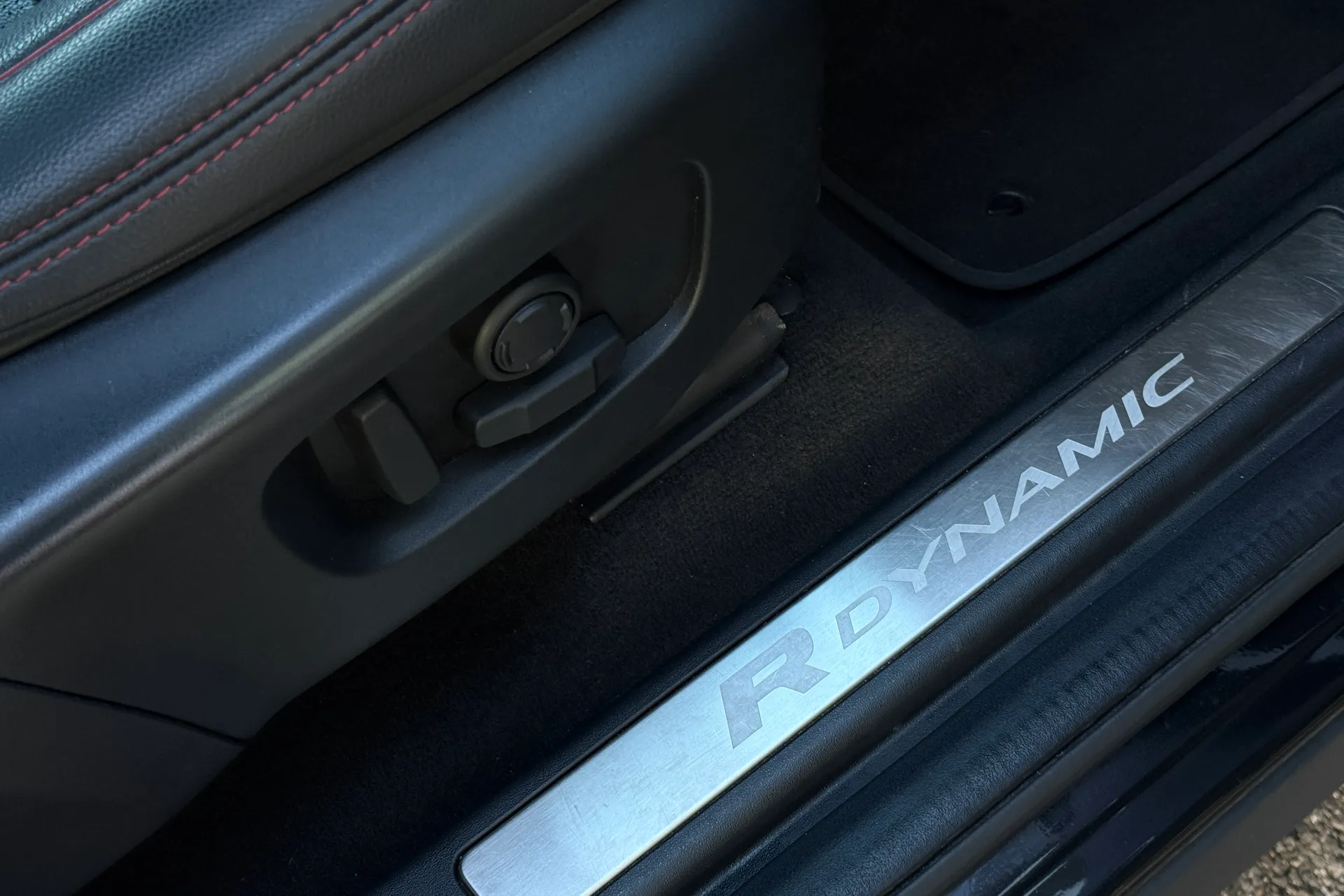 LAND ROVER DISCOVERY SPORT thumbnail image number 41