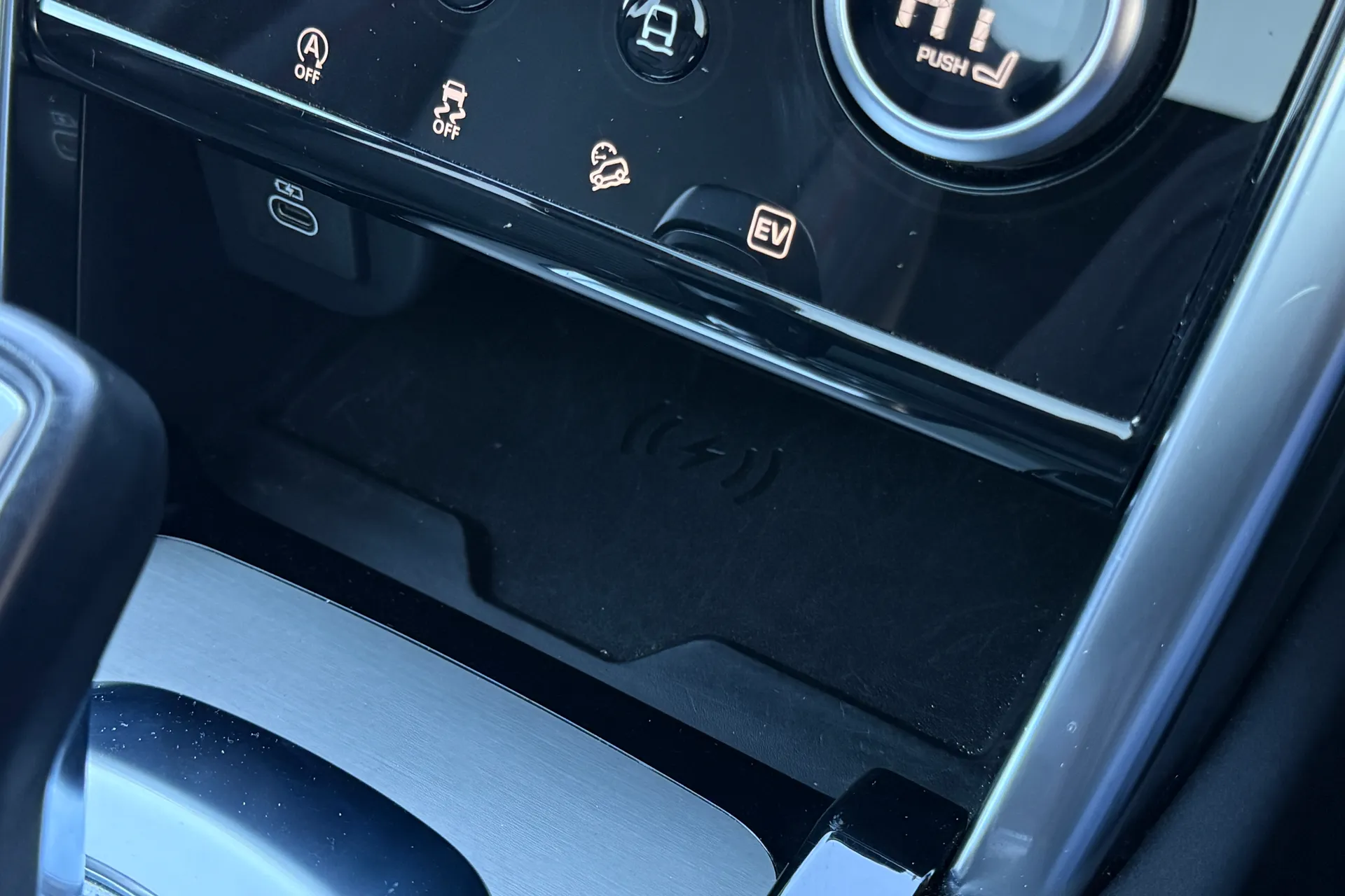 LAND ROVER DISCOVERY SPORT thumbnail image number 25