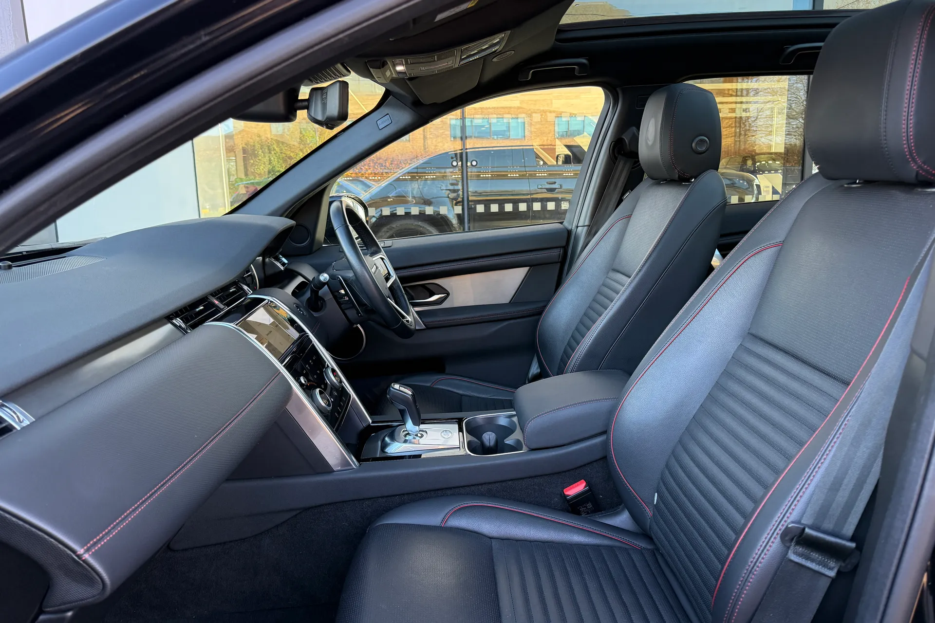 LAND ROVER DISCOVERY SPORT thumbnail image number 45