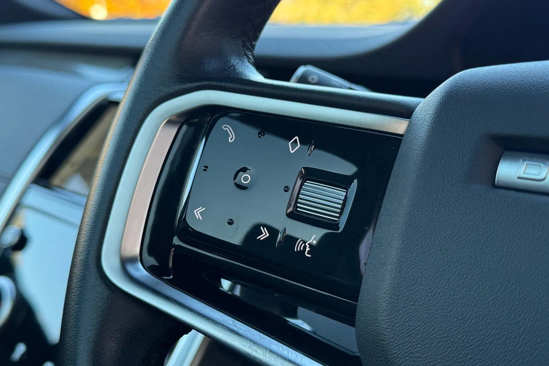 LAND ROVER DISCOVERY SPORT thumbnail image number 47