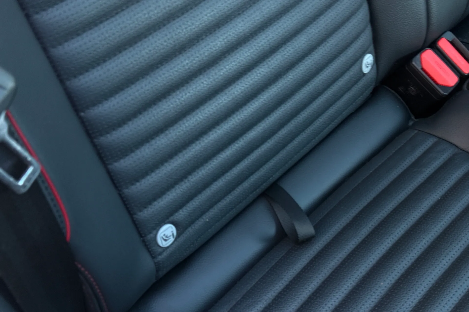 LAND ROVER DISCOVERY SPORT thumbnail image number 38