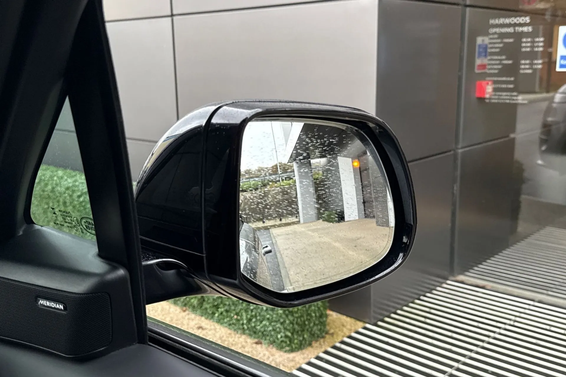 LAND ROVER RANGE ROVER SPORT thumbnail image number 13