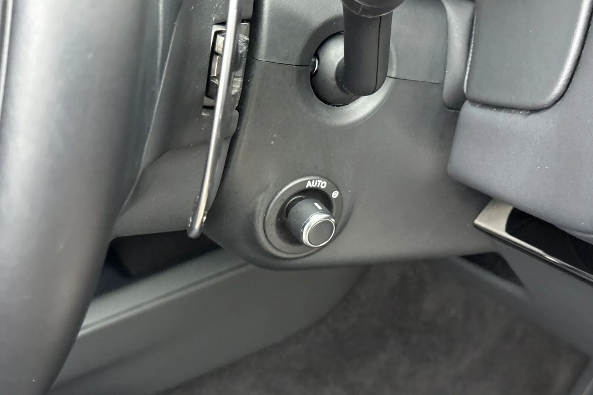 LAND ROVER RANGE ROVER SPORT thumbnail image number 19