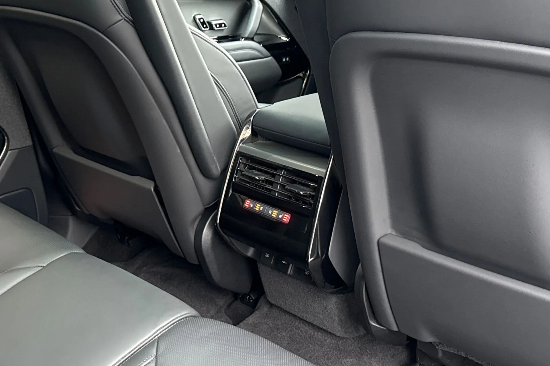 LAND ROVER RANGE ROVER SPORT thumbnail image number 47