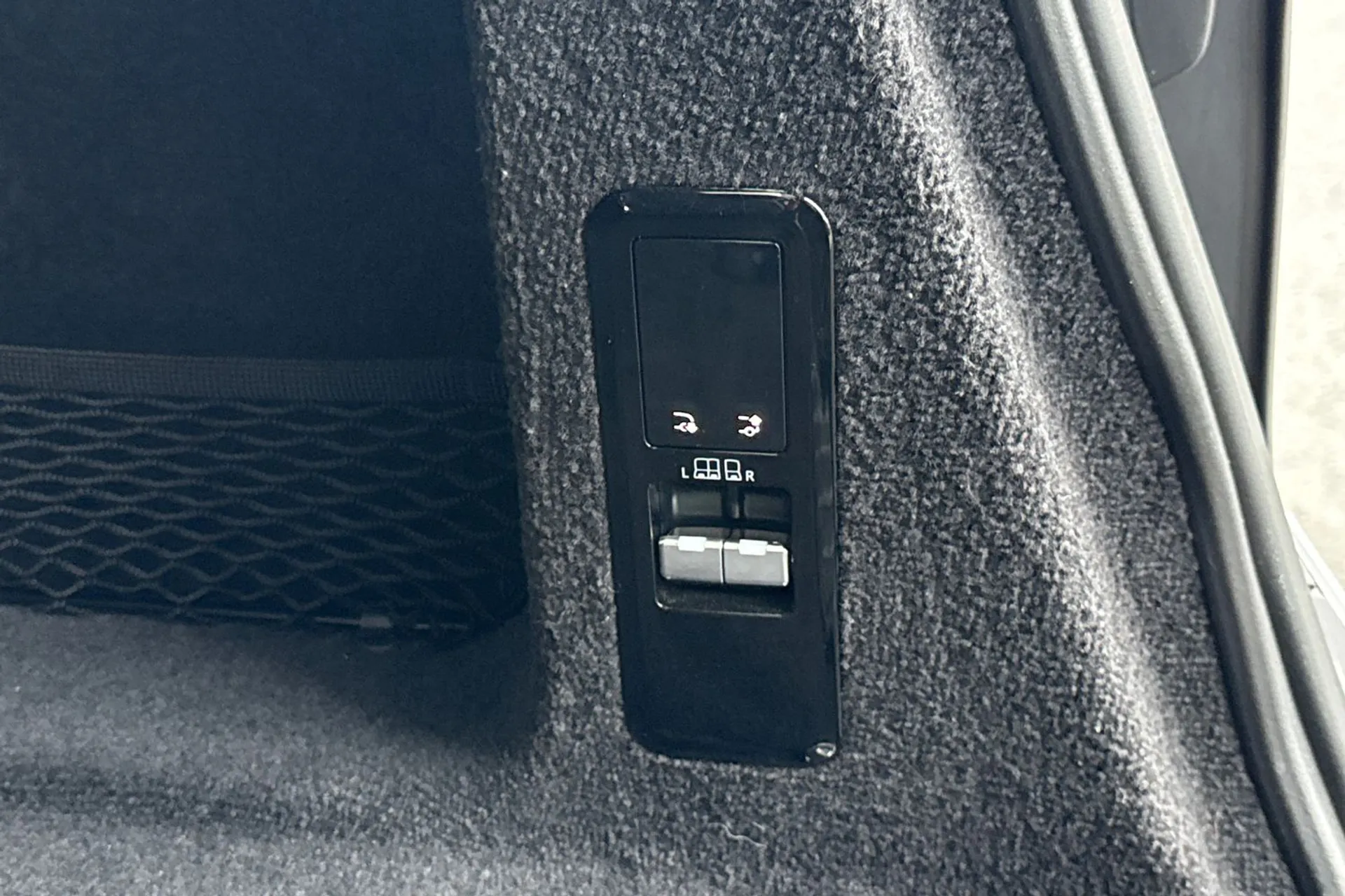 LAND ROVER RANGE ROVER SPORT thumbnail image number 43