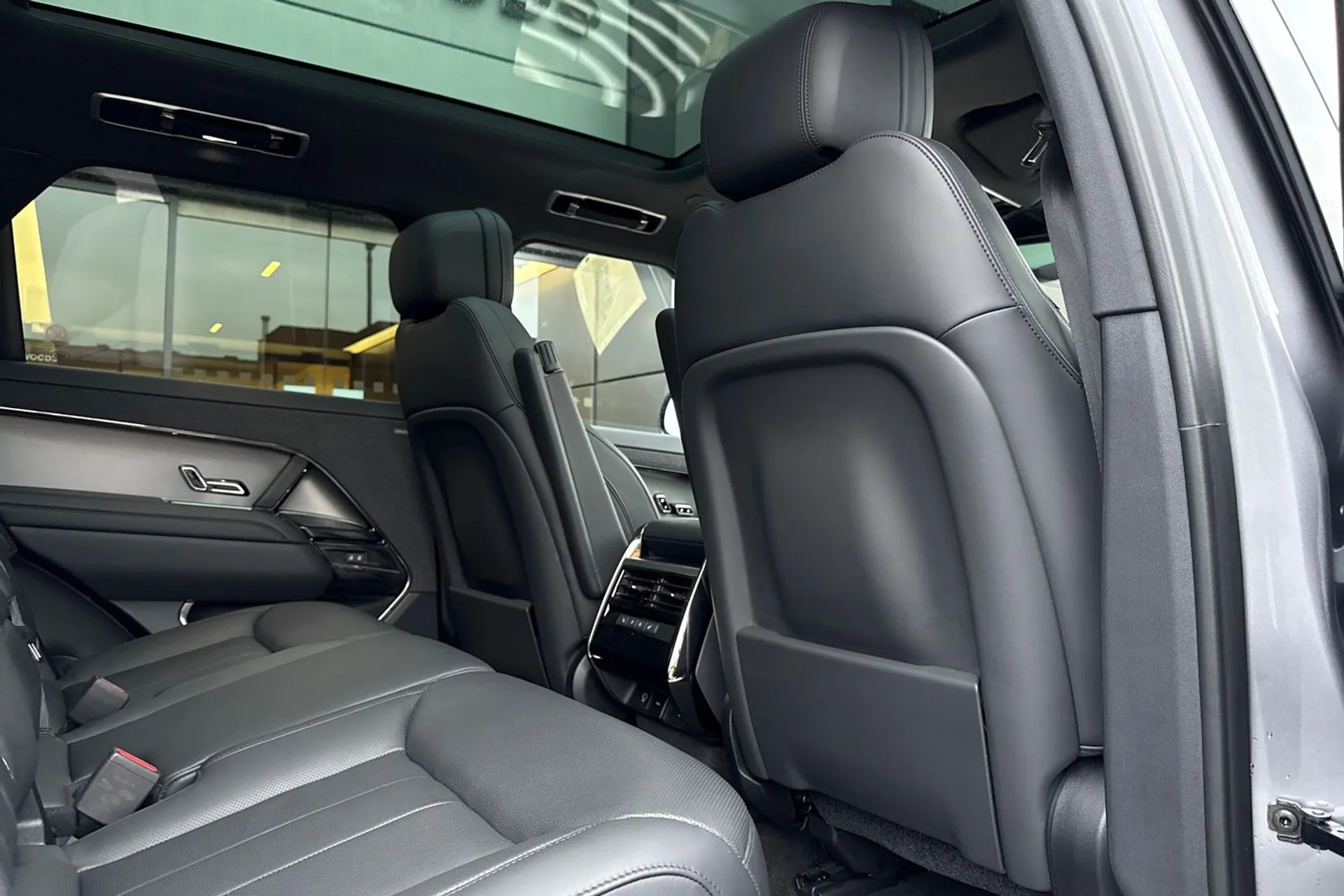 LAND ROVER RANGE ROVER SPORT thumbnail image number 45