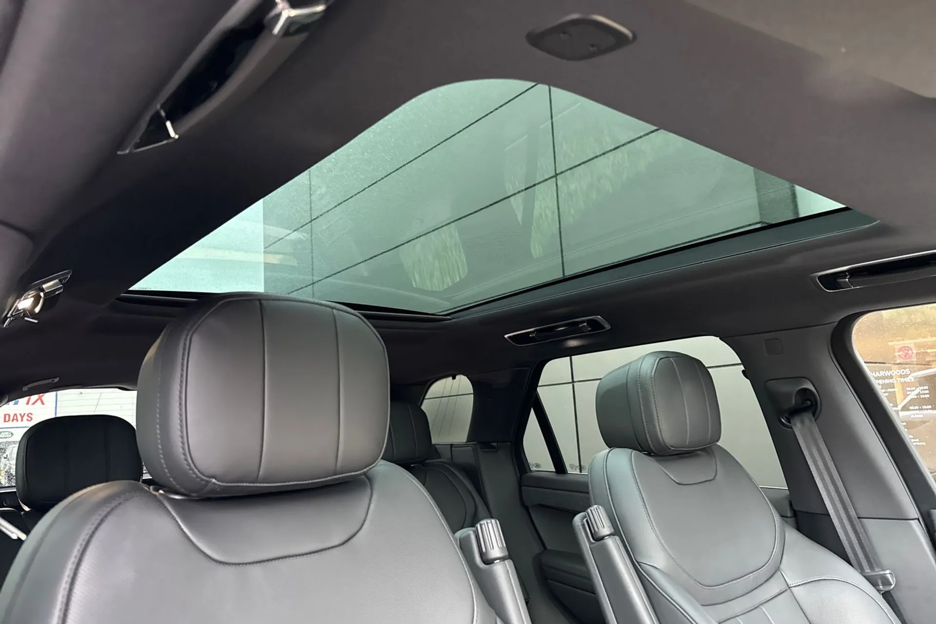 LAND ROVER RANGE ROVER SPORT thumbnail image number 10