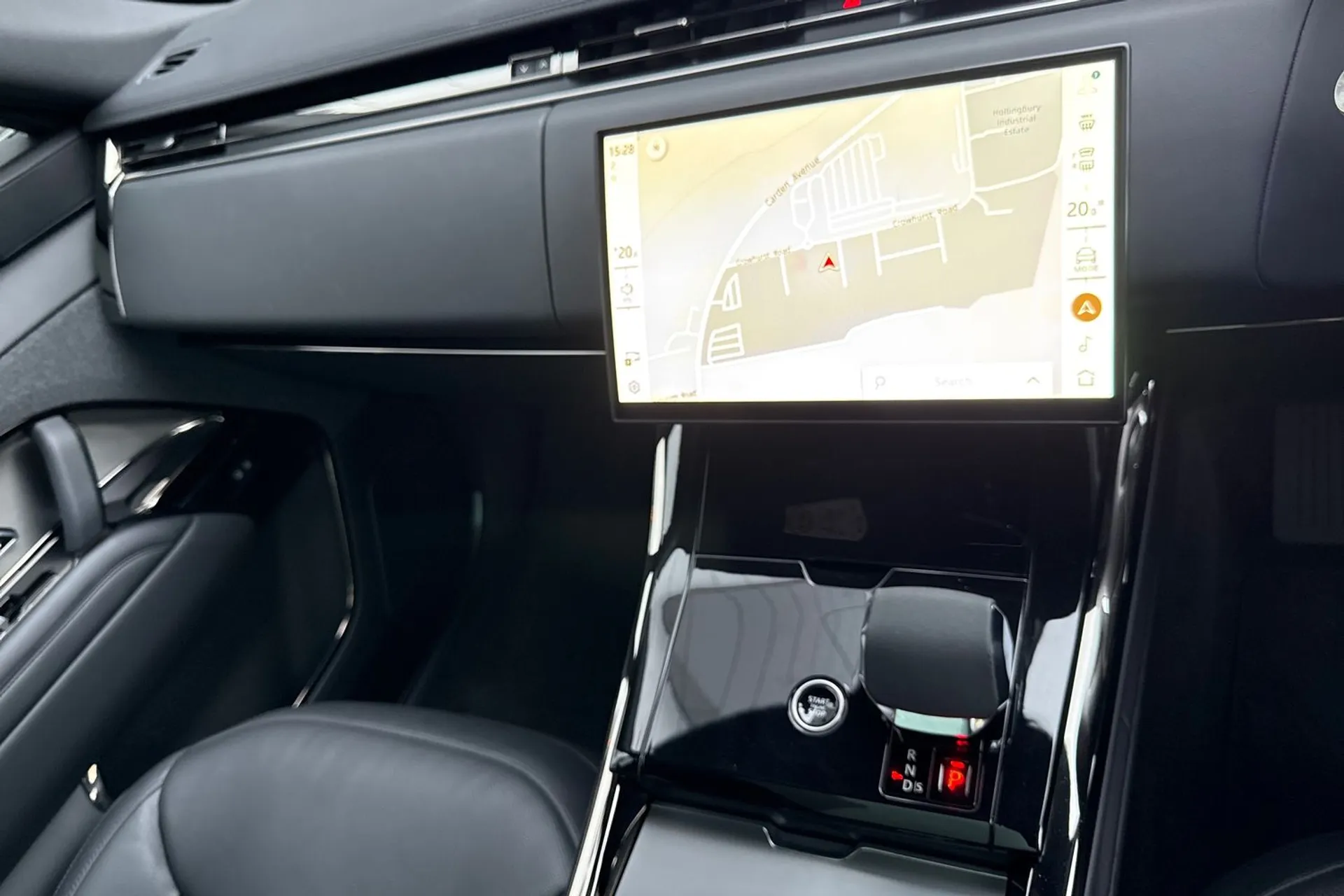 LAND ROVER RANGE ROVER SPORT thumbnail image number 32