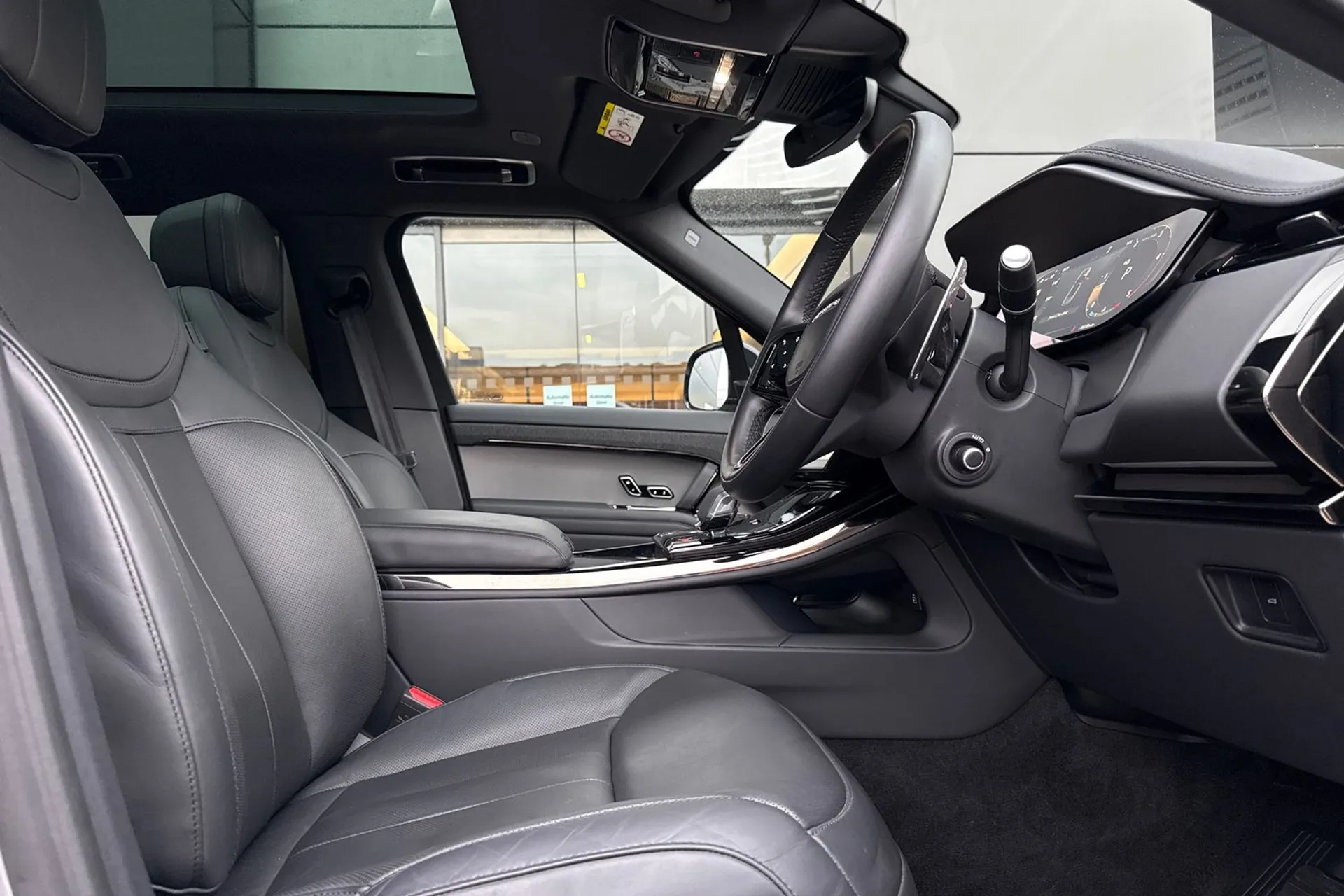 LAND ROVER RANGE ROVER SPORT thumbnail image number 16