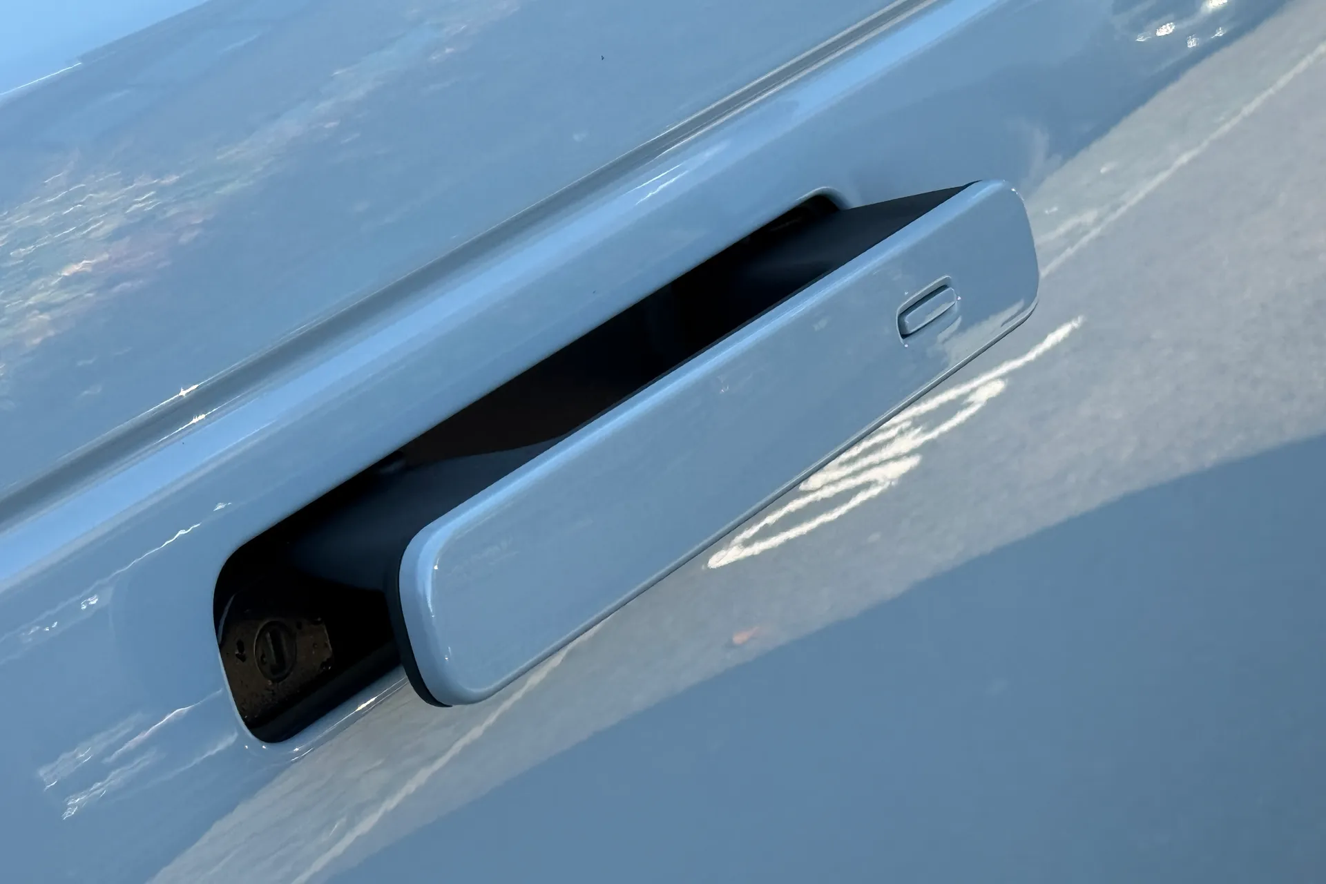 LAND ROVER RANGE ROVER VELAR thumbnail image number 24