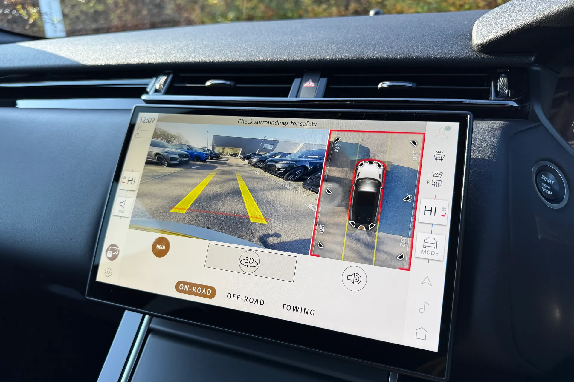 LAND ROVER RANGE ROVER VELAR thumbnail image number 7