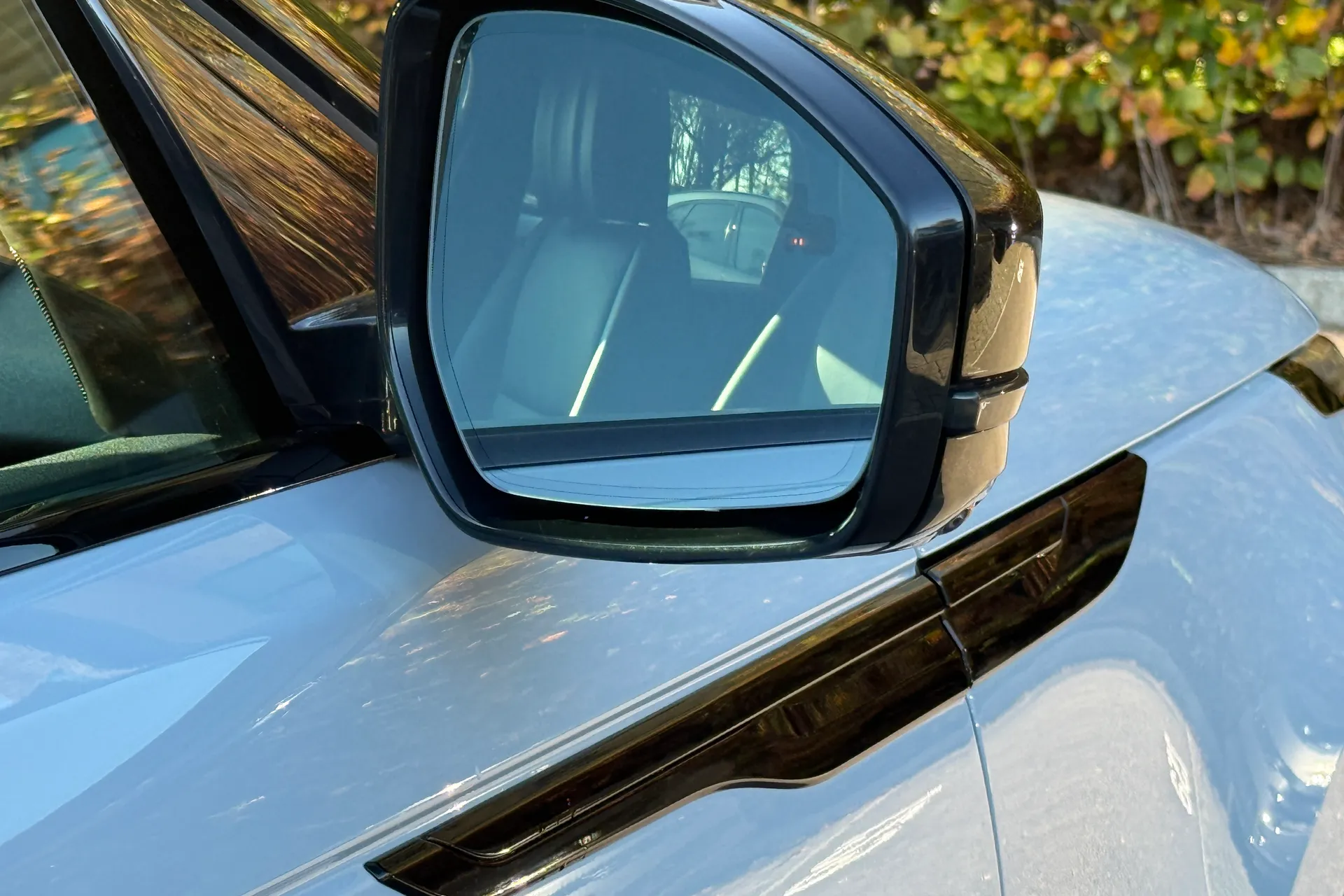 LAND ROVER RANGE ROVER VELAR thumbnail image number 14