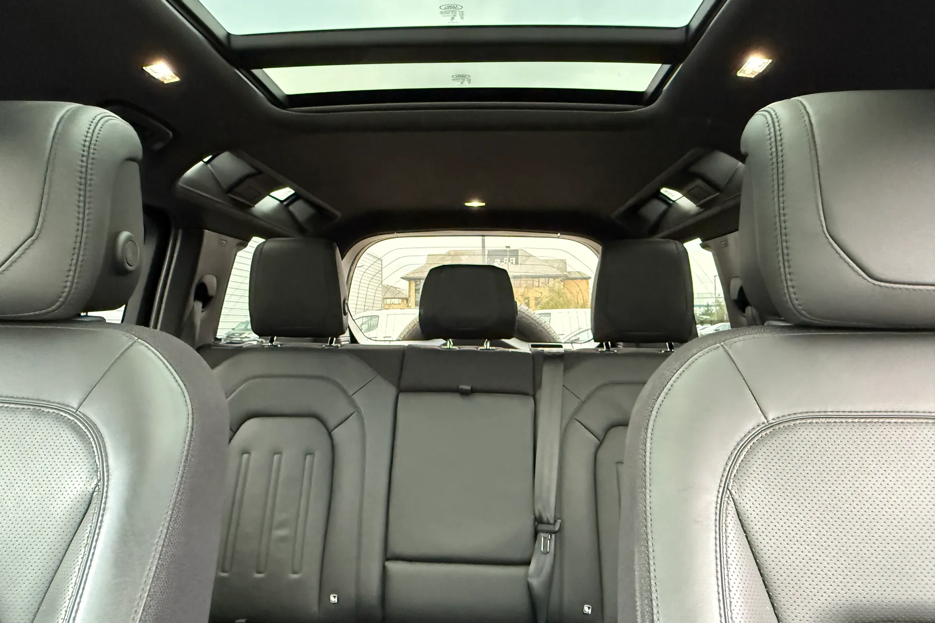 LAND ROVER DEFENDER thumbnail image number 38