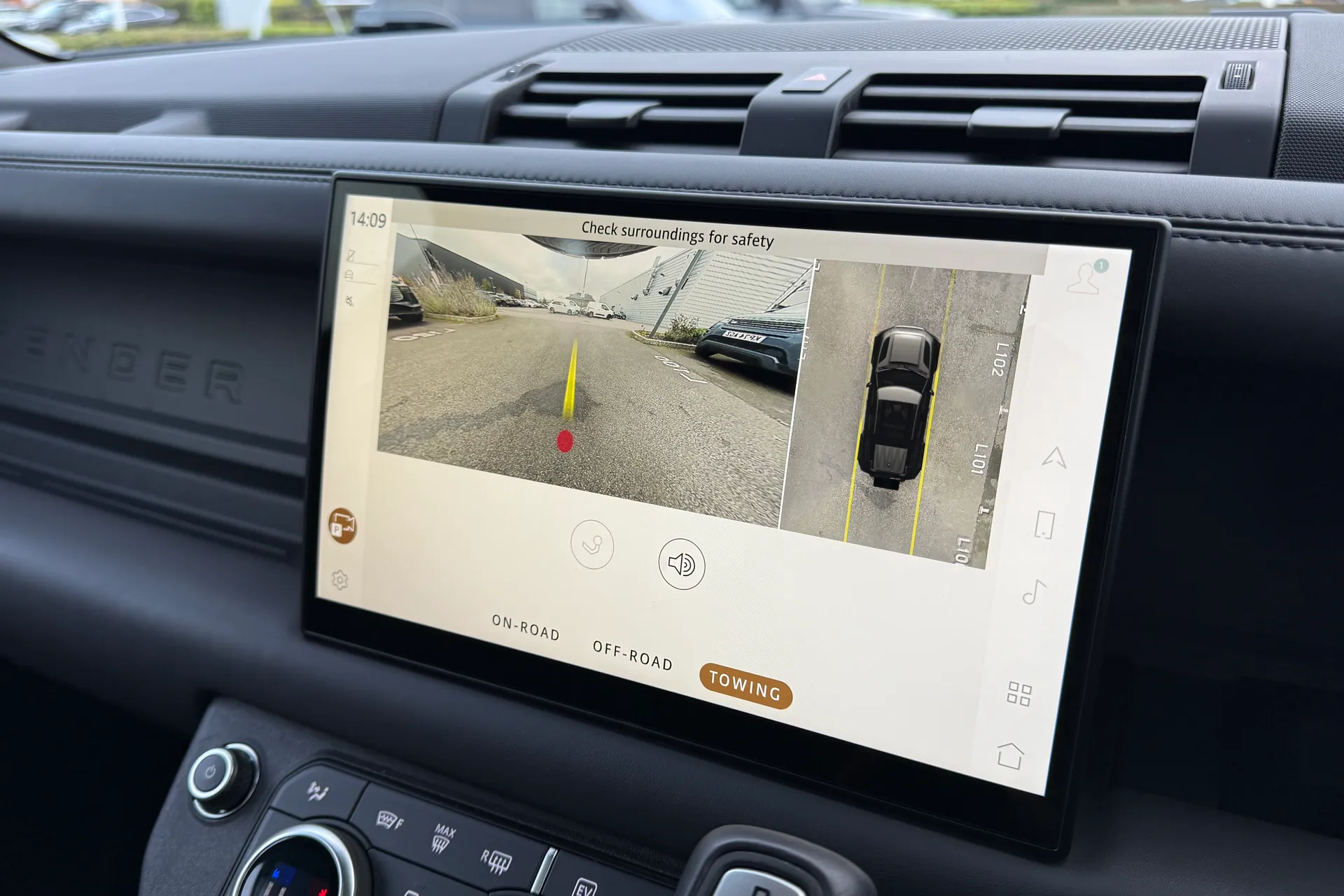 LAND ROVER DEFENDER thumbnail image number 53