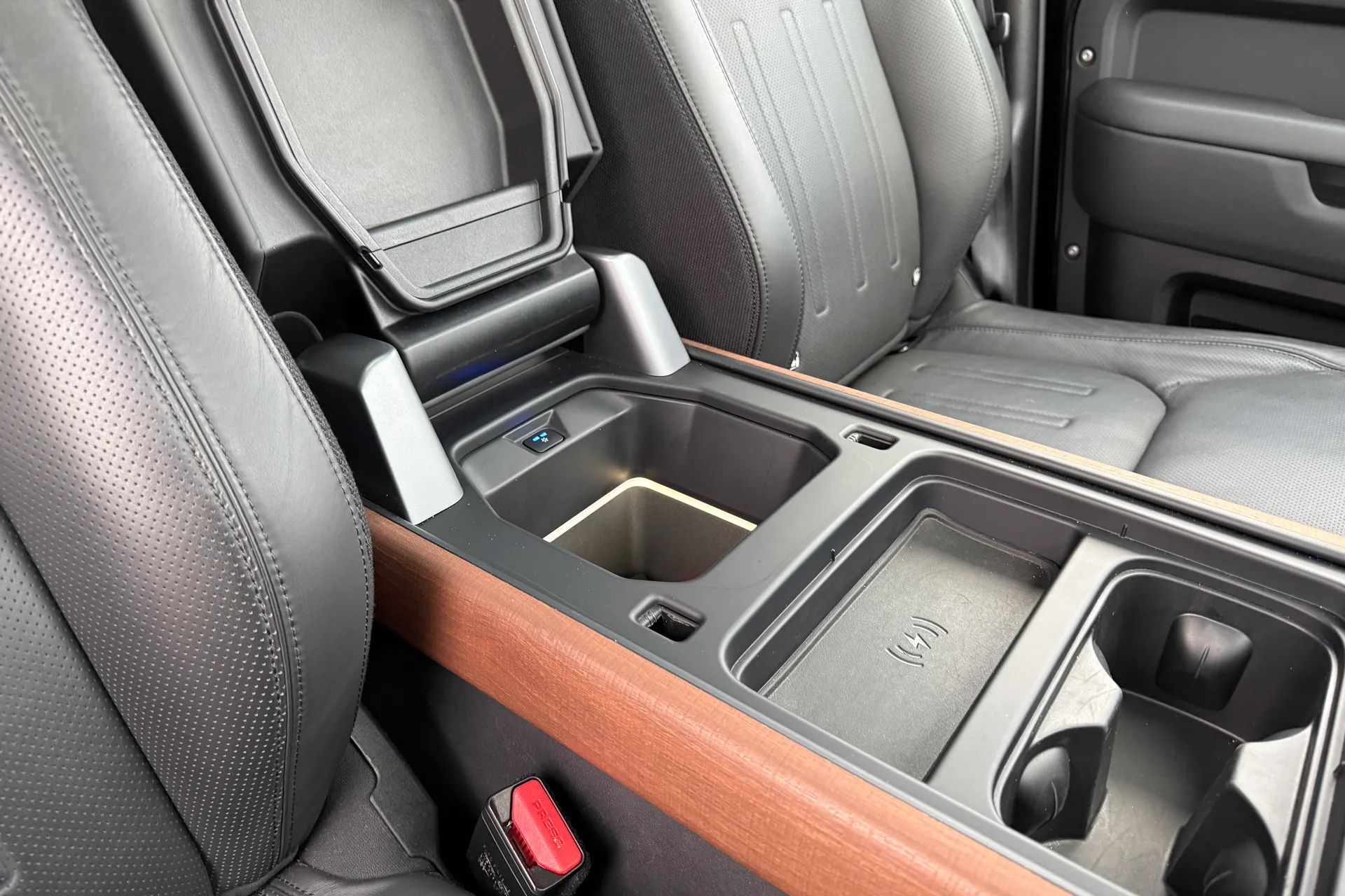 LAND ROVER DEFENDER thumbnail image number 43