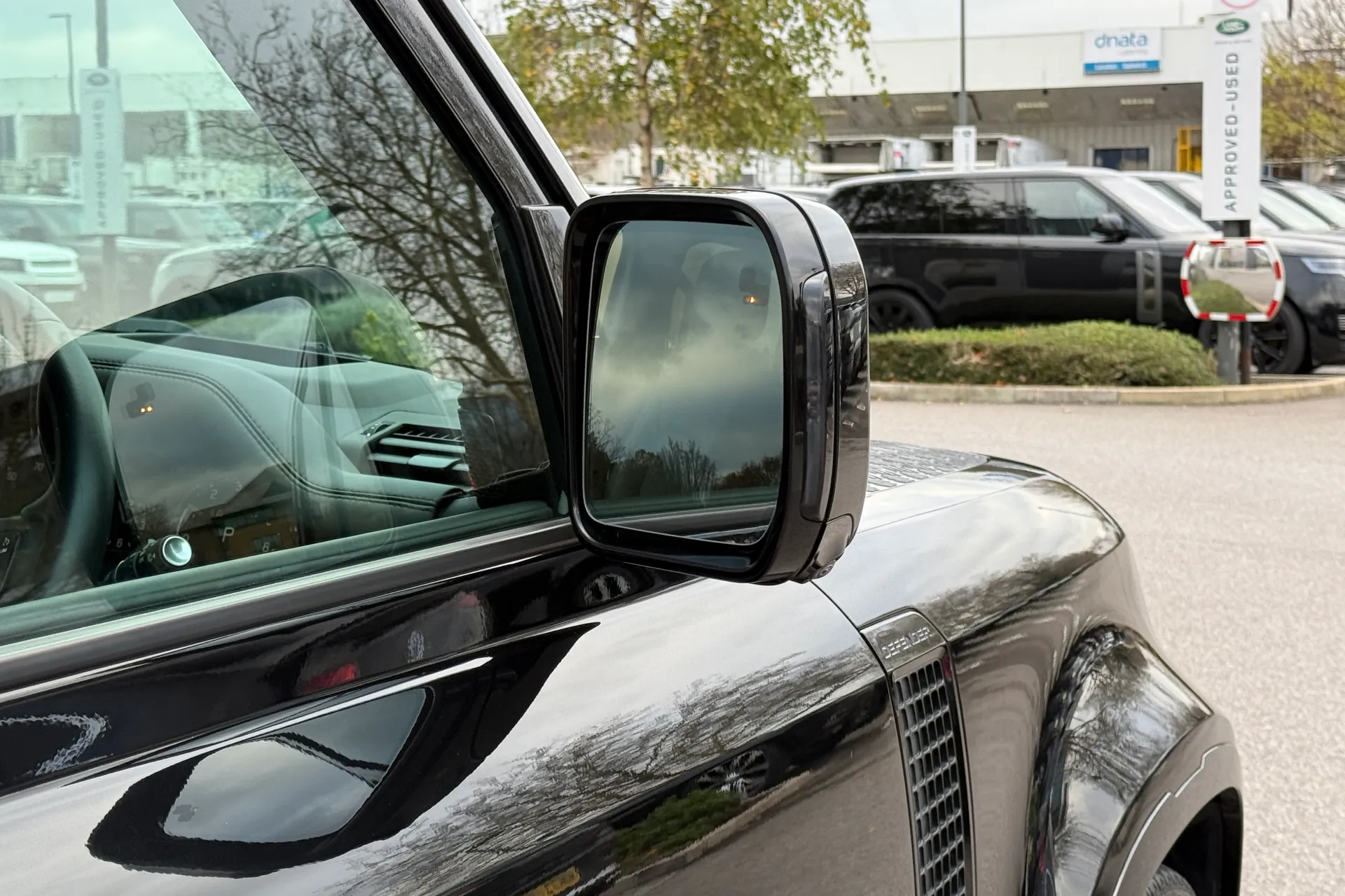 LAND ROVER DEFENDER thumbnail image number 15