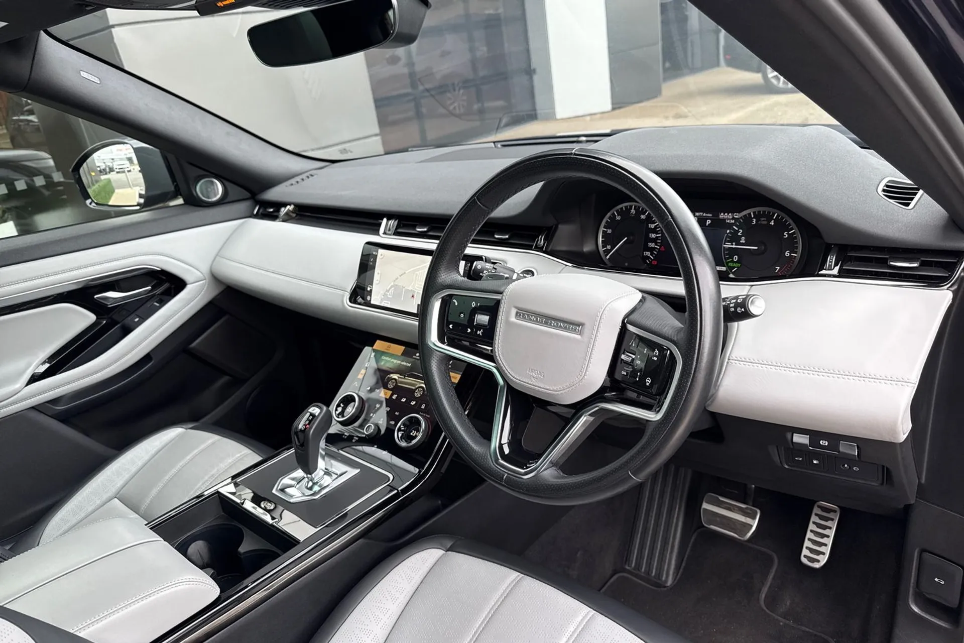 LAND ROVER RANGE ROVER EVOQUE thumbnail image number 16