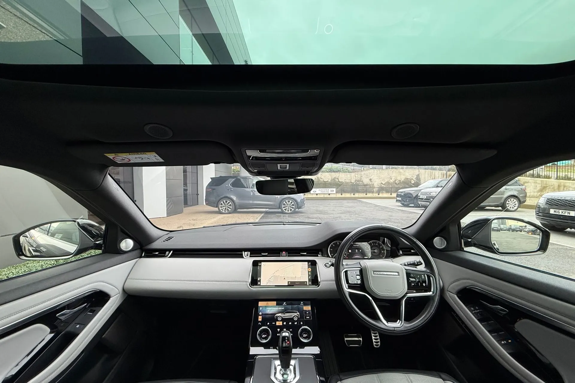 LAND ROVER RANGE ROVER EVOQUE thumbnail image number 3