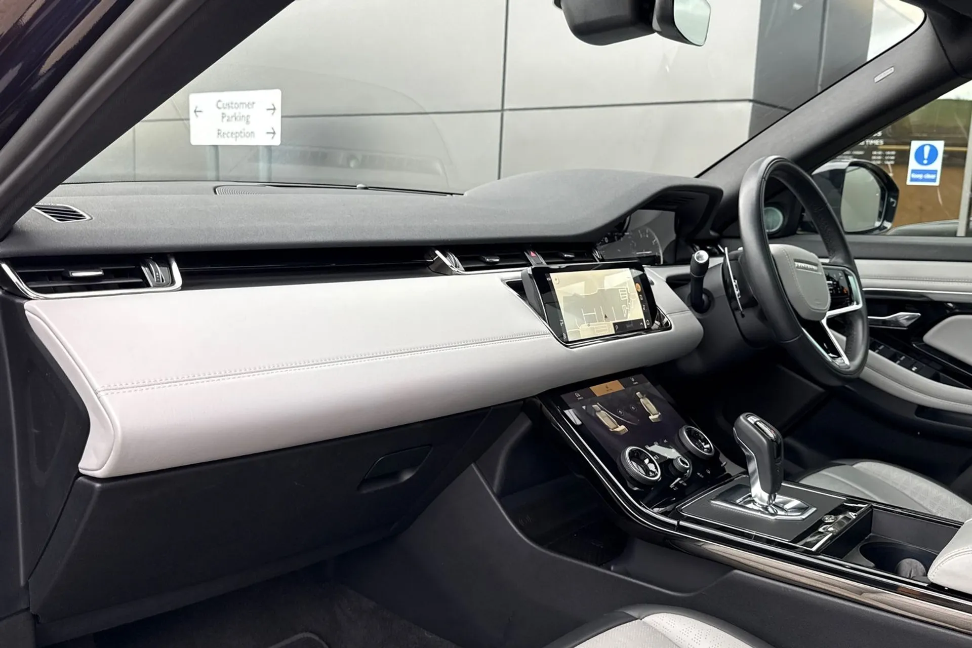 LAND ROVER RANGE ROVER EVOQUE thumbnail image number 48