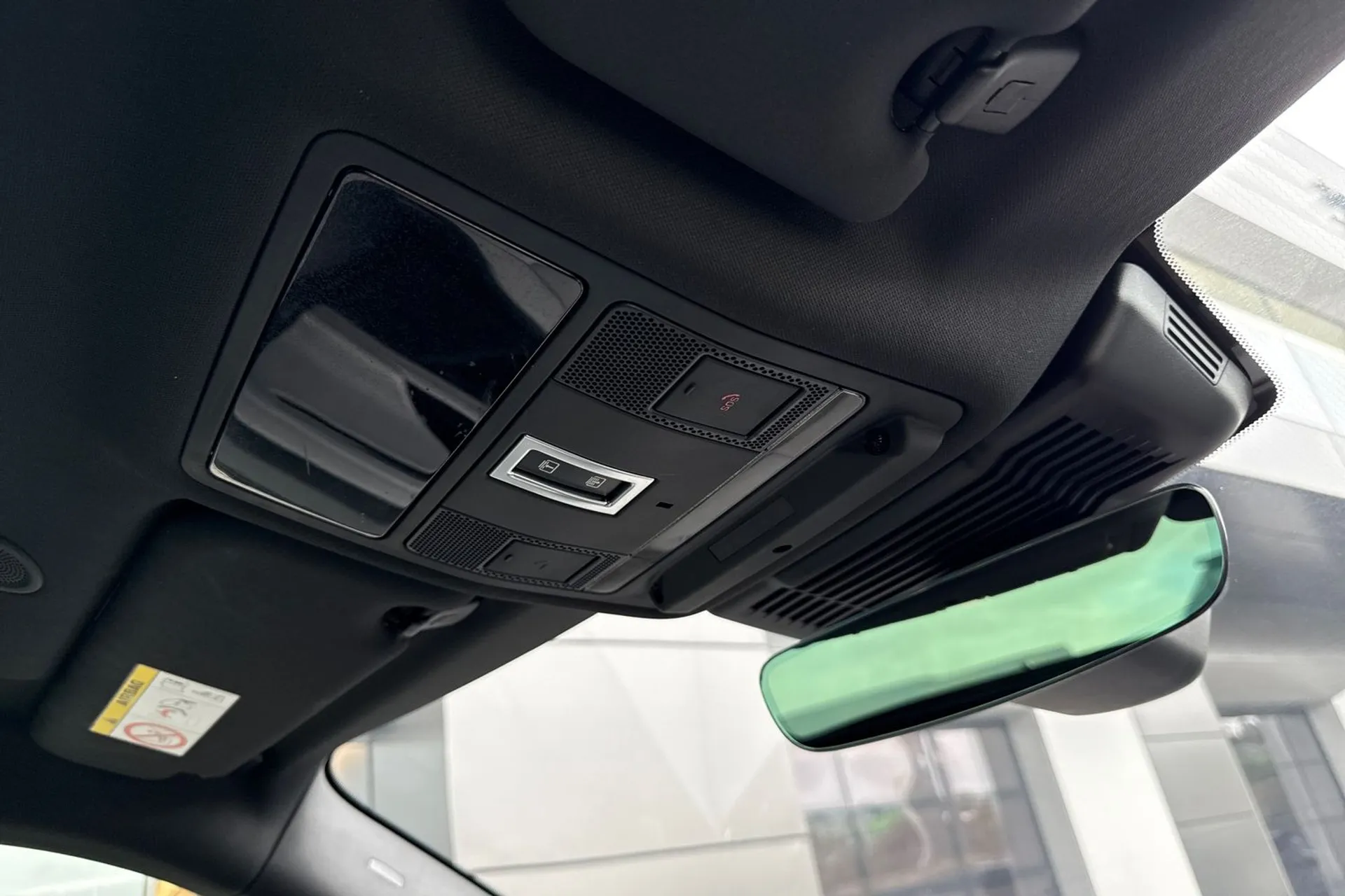 LAND ROVER RANGE ROVER EVOQUE thumbnail image number 53