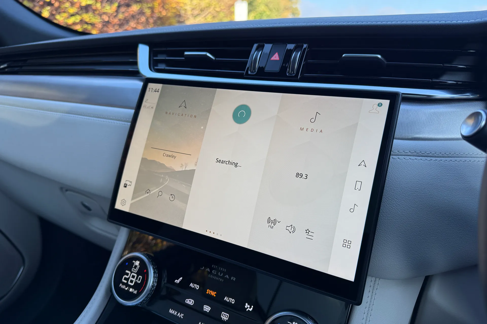 Jaguar F-PACE thumbnail image number 49