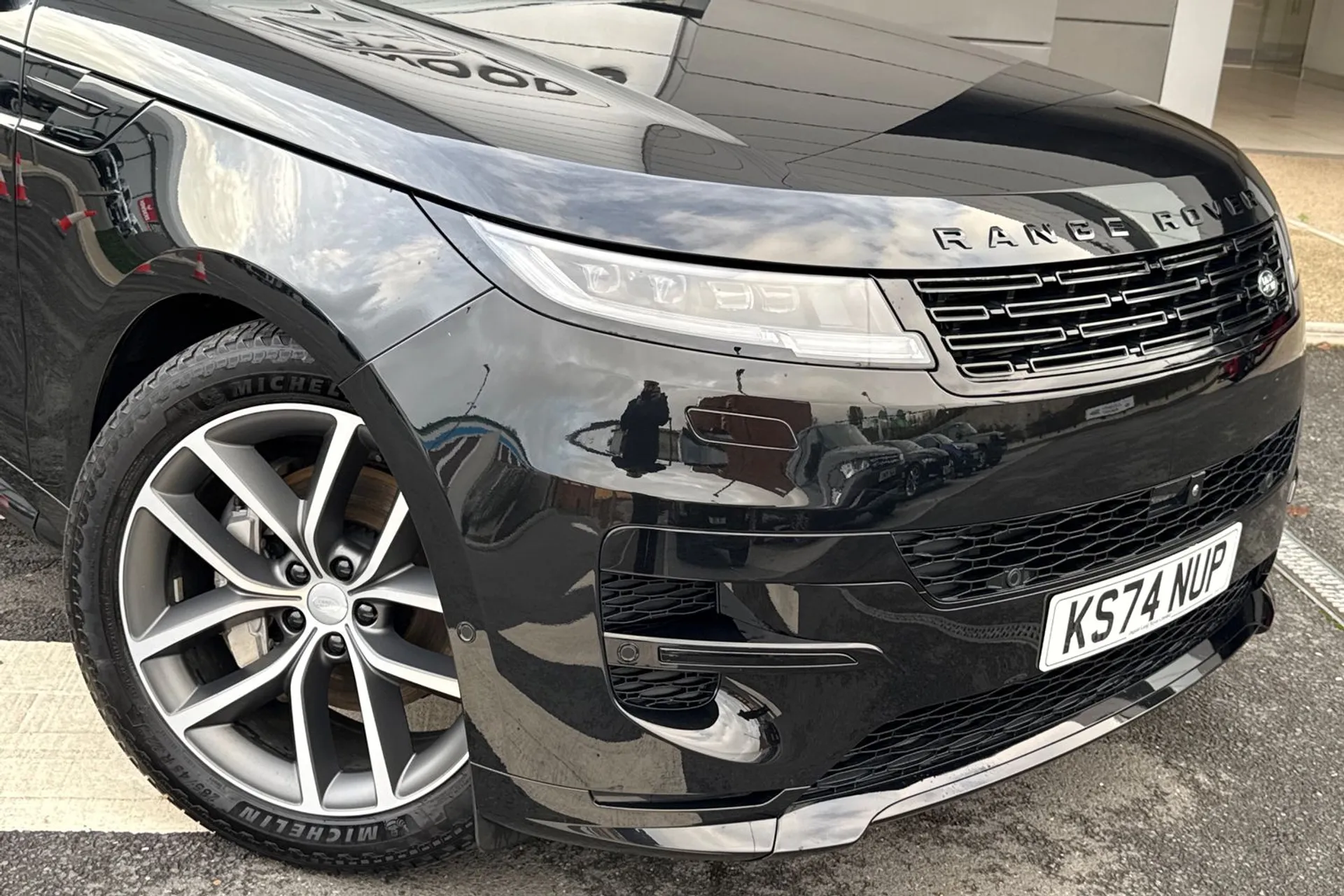 LAND ROVER RANGE ROVER SPORT thumbnail image number 19