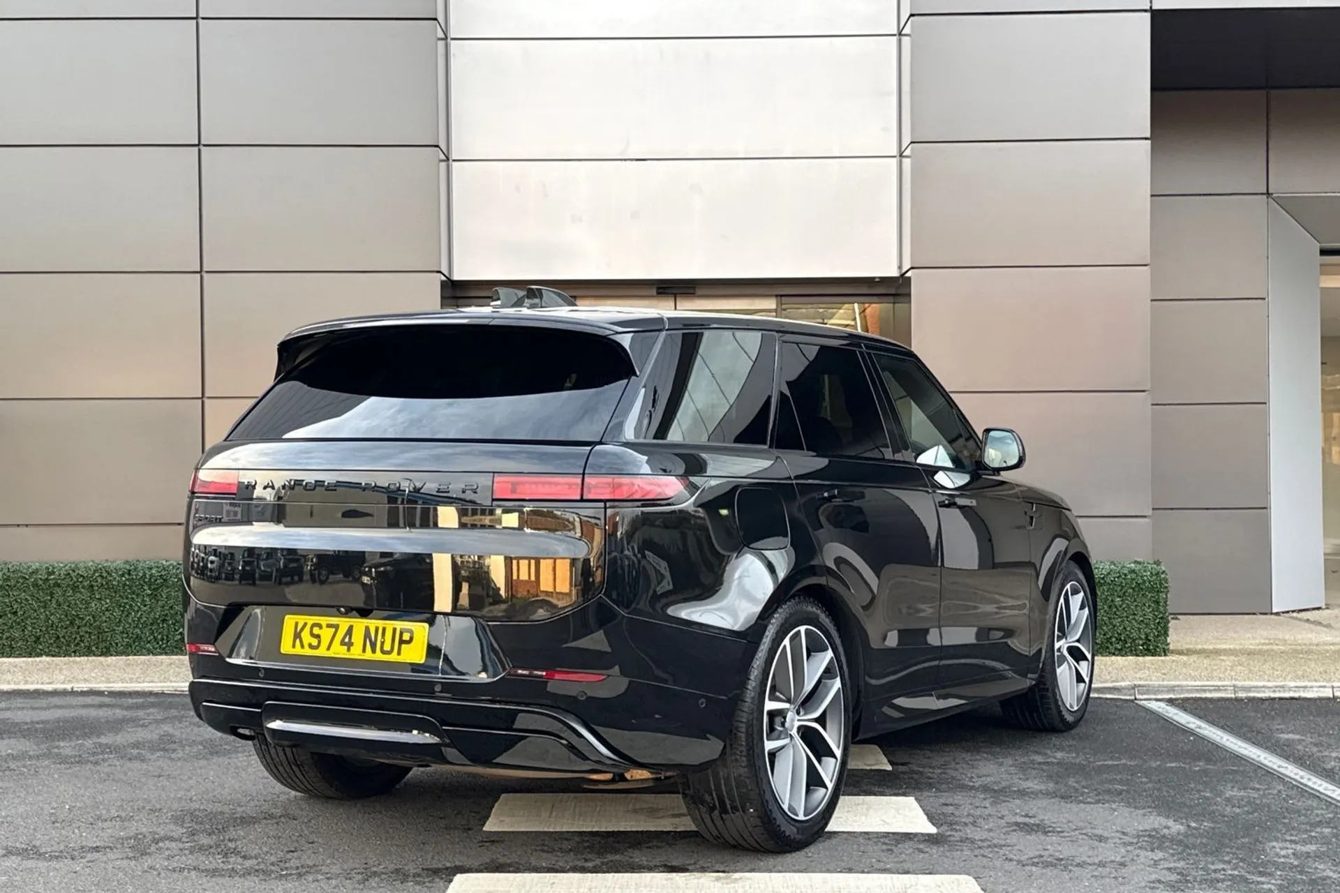 LAND ROVER RANGE ROVER SPORT thumbnail image number 12