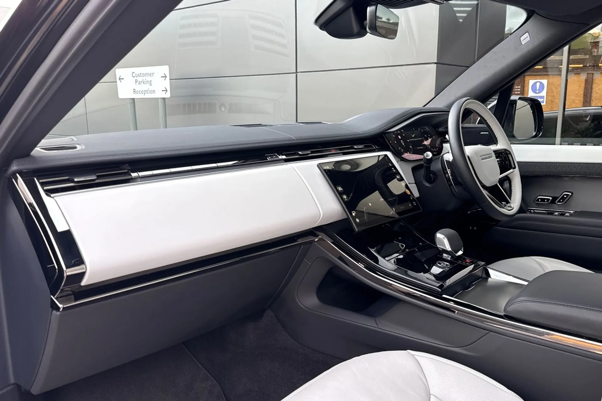 LAND ROVER RANGE ROVER SPORT thumbnail image number 52