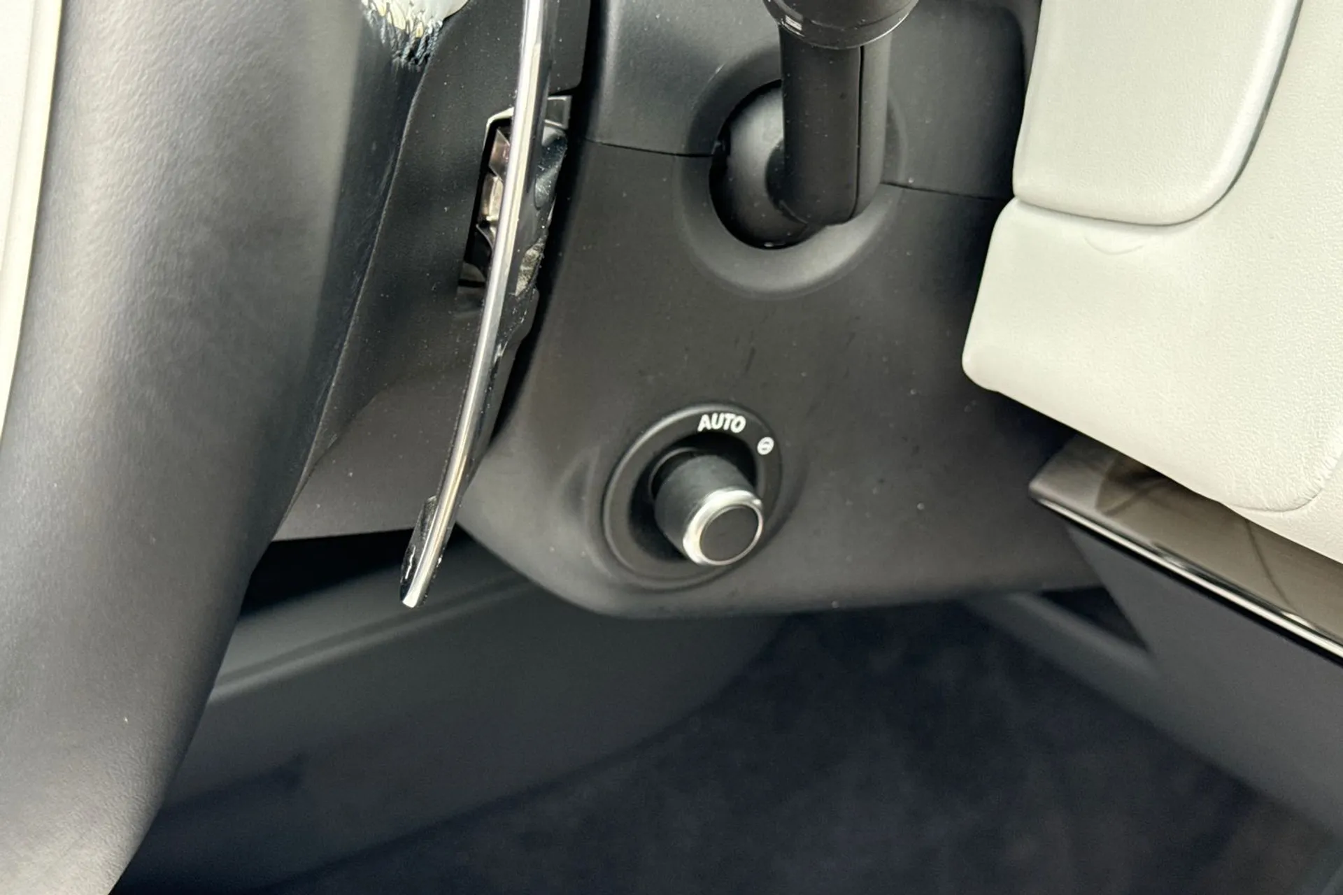 LAND ROVER RANGE ROVER SPORT thumbnail image number 24