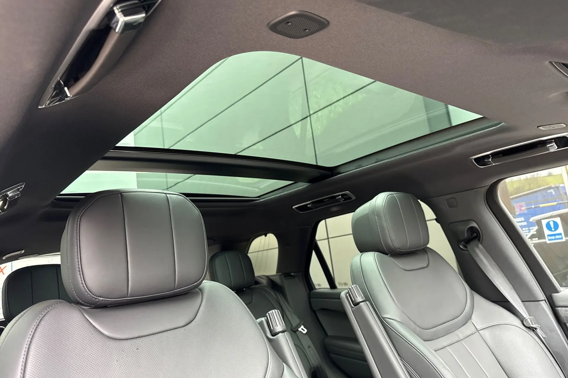 LAND ROVER RANGE ROVER SPORT thumbnail image number 13